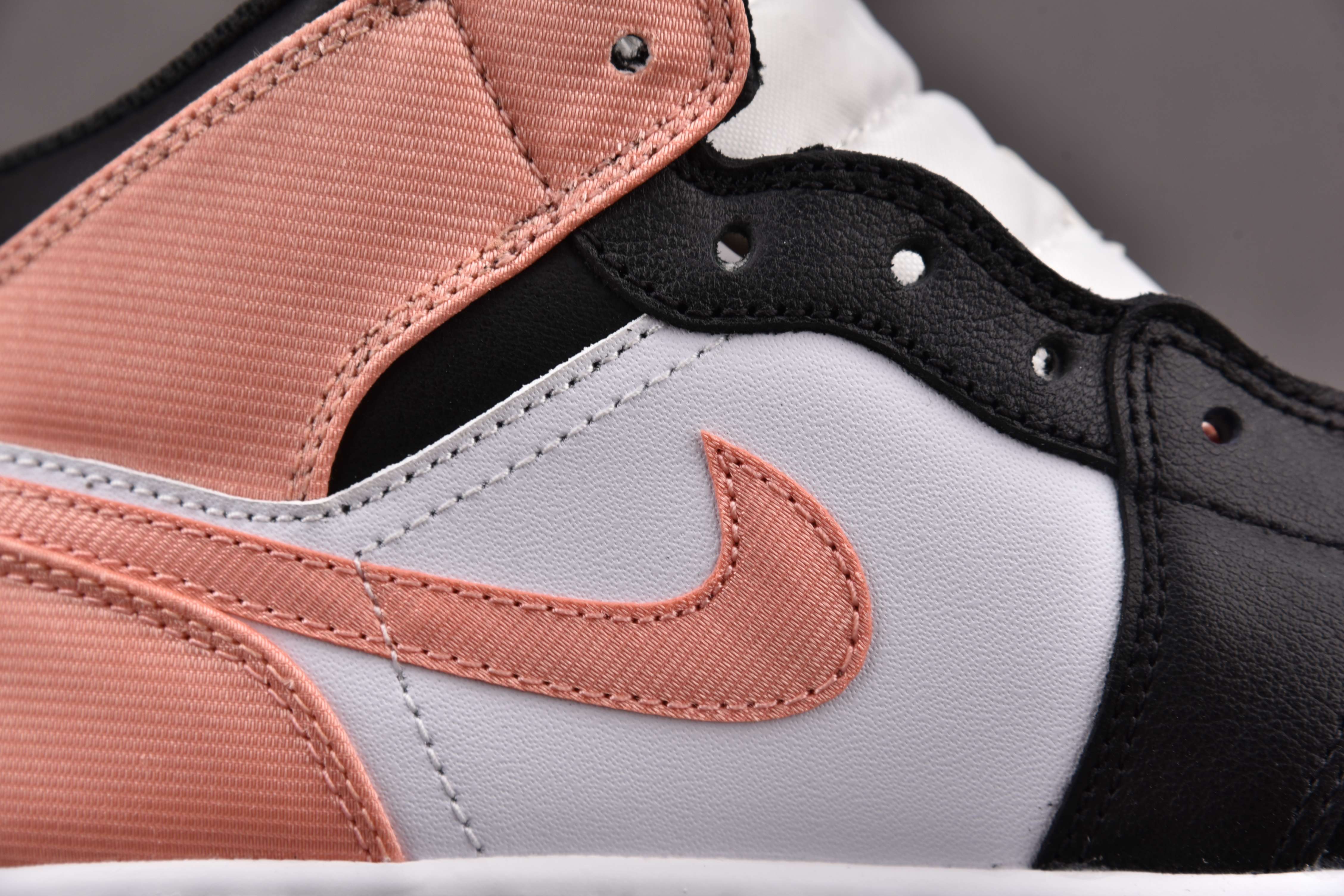 Jordan 1 Mid Light Madder Root (GS)