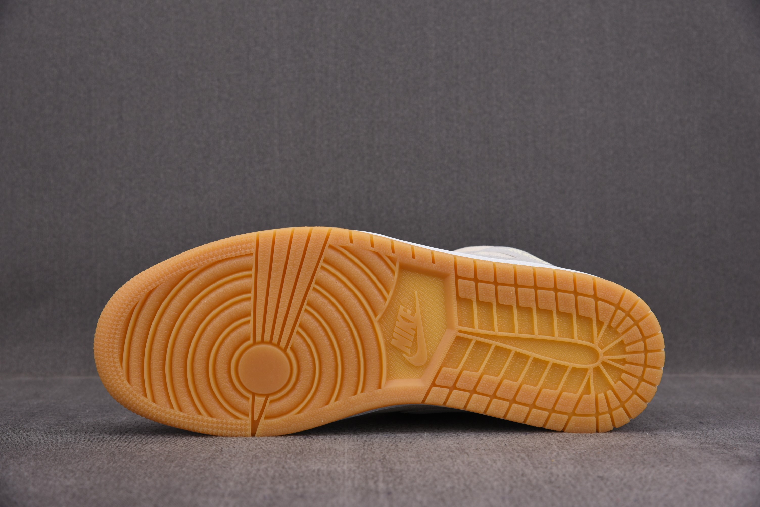 Jordan 1 Mid SE Coconut Milk Particle Grey