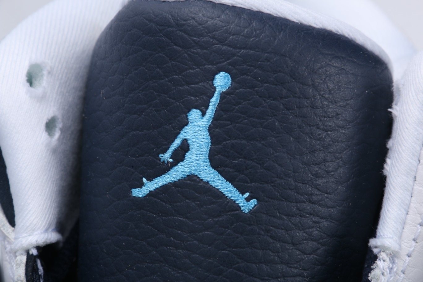 Jordan 13 Retro Obsidian Powder Blue White