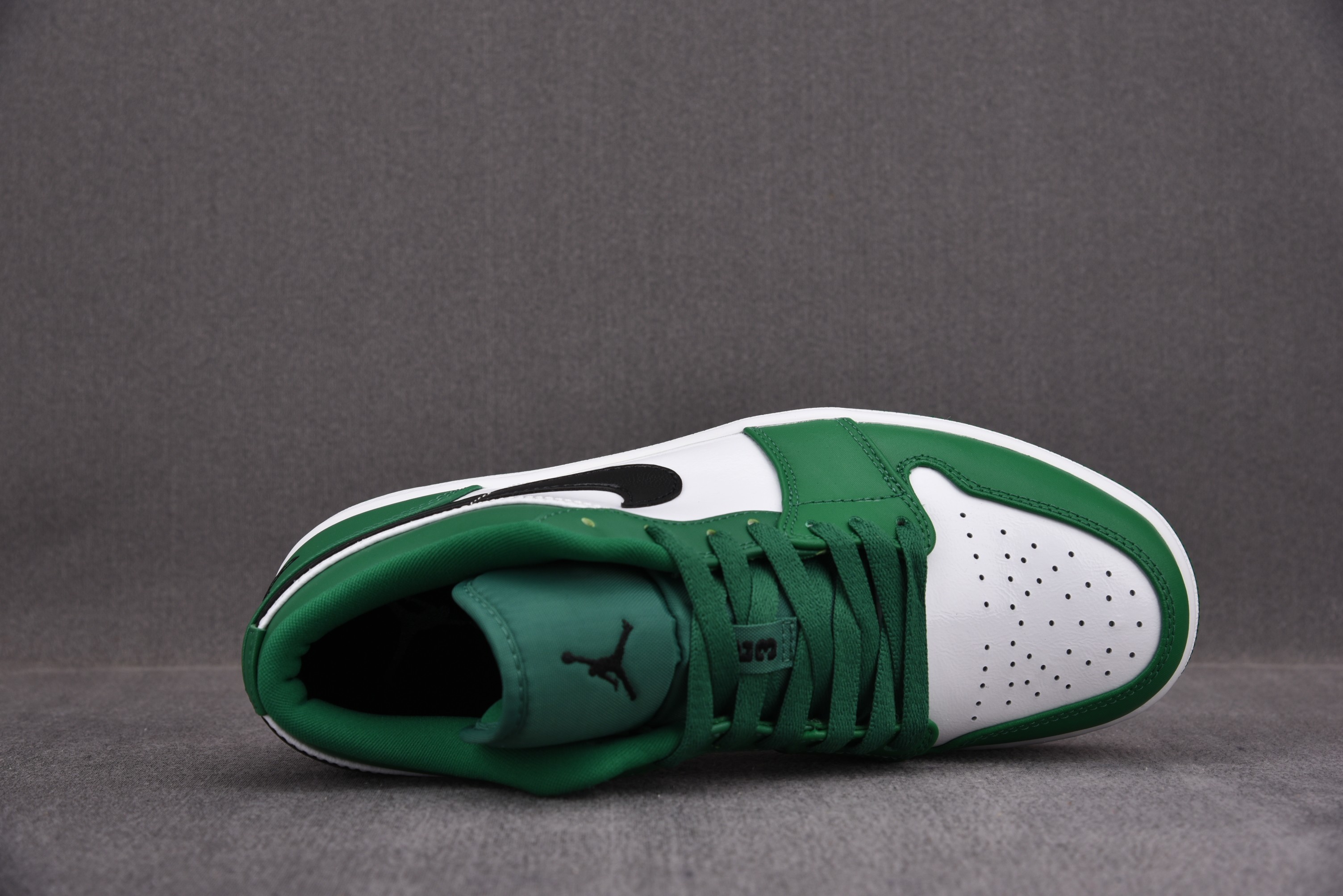 Jordan 1 Low Pine Green