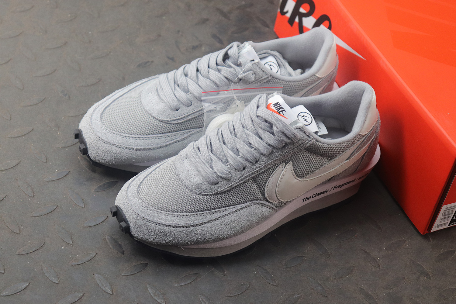 Fragment x Sacai x Nike LDWaffle Wolf Grey