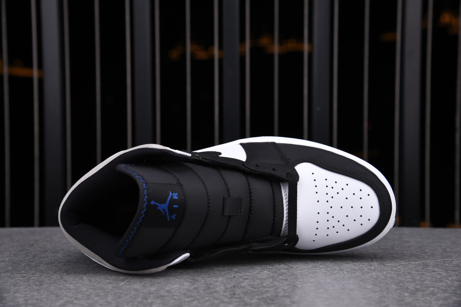 Jordan 1 Mid SE Union Royal