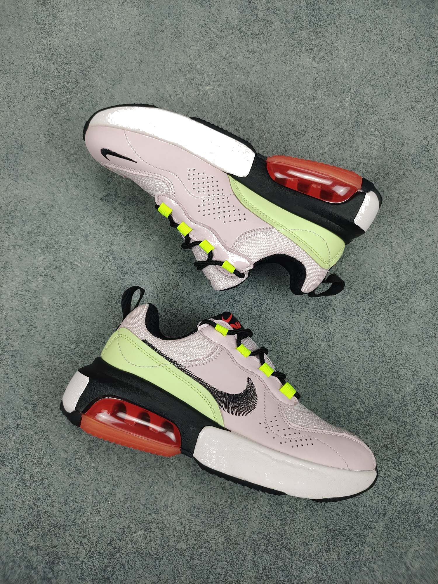 Nike Air Max Verona CK7200-800 Dames Schoenen