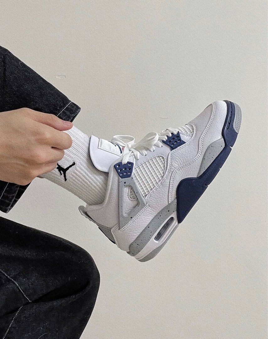 Jordan 4 Retro Midnight Navy