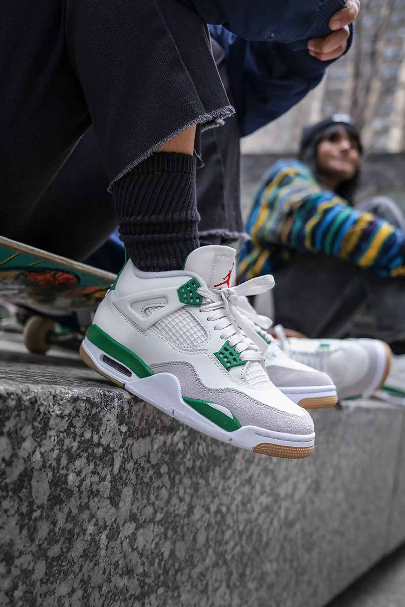 Jordan 4 Retro SB Pine Green