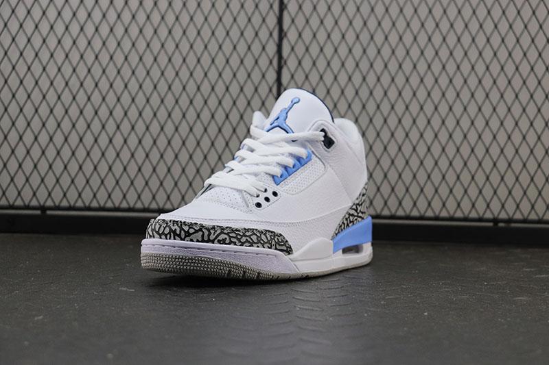 Air Jordan 3 UNC