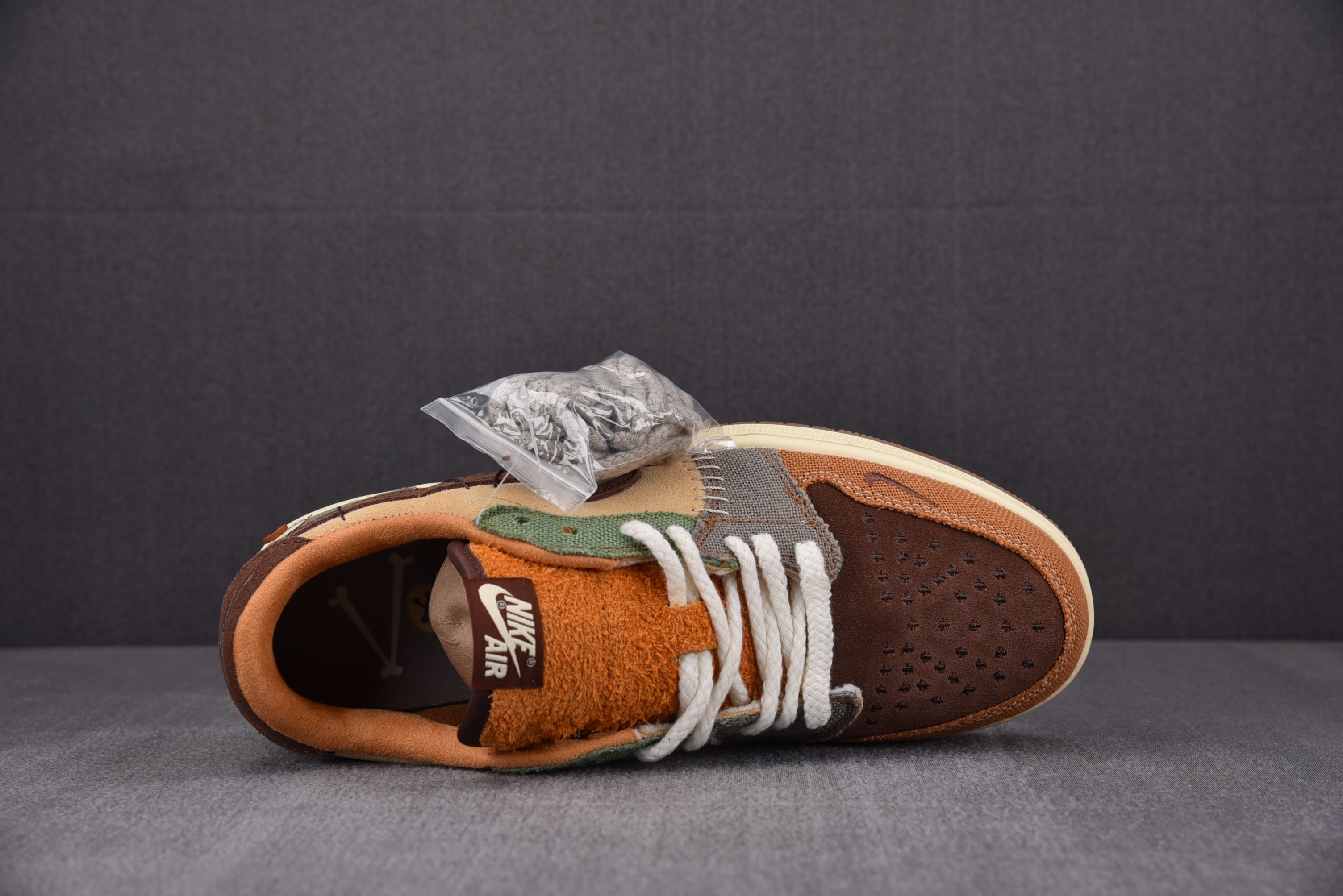 Jordan 1 Retro Low OG Zion Williamson Voodoo