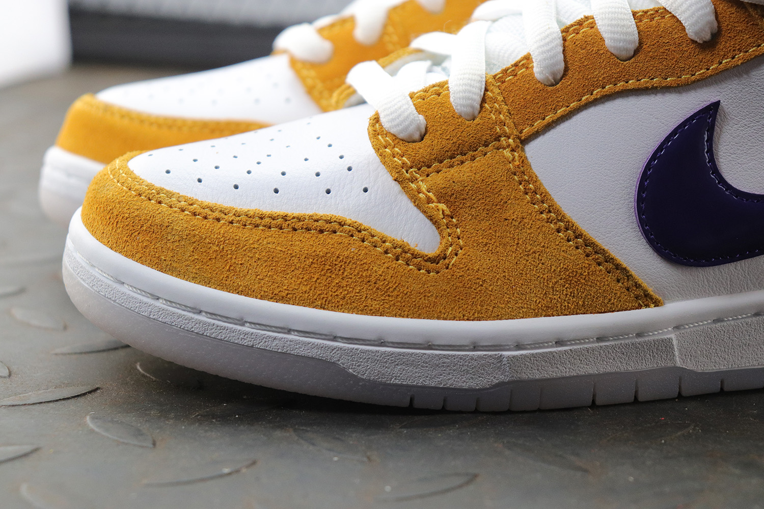 Nike SB Dunk Low Laser Orange