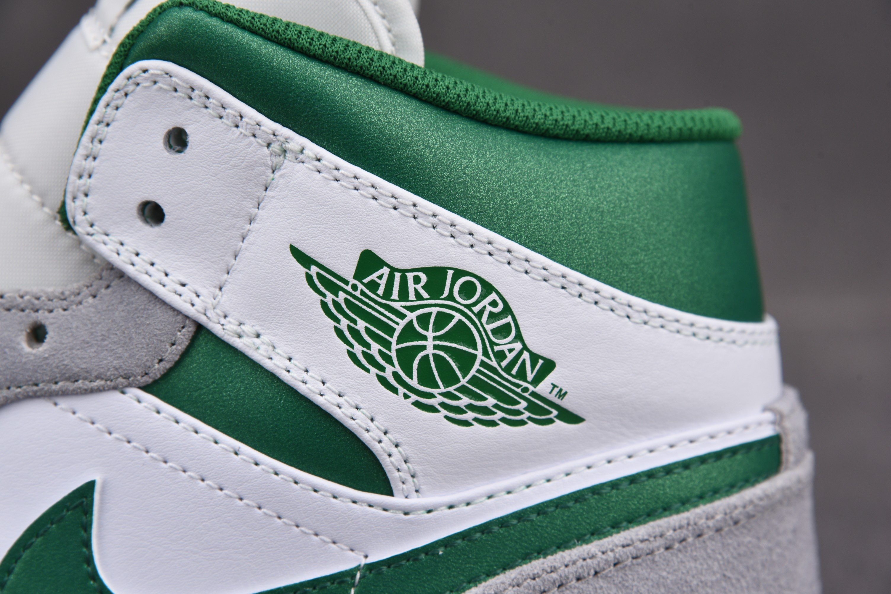 Jordan 1 Mid SE Grey Green