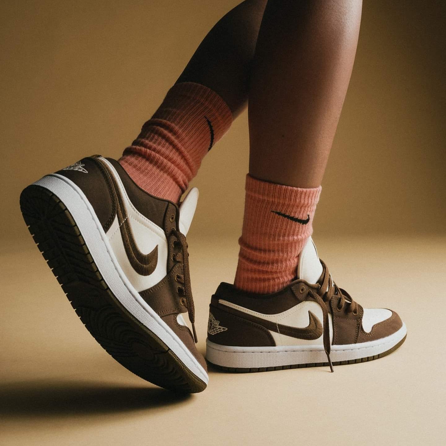 Jordan 1 Low SE Light Olive (Women Size!!)