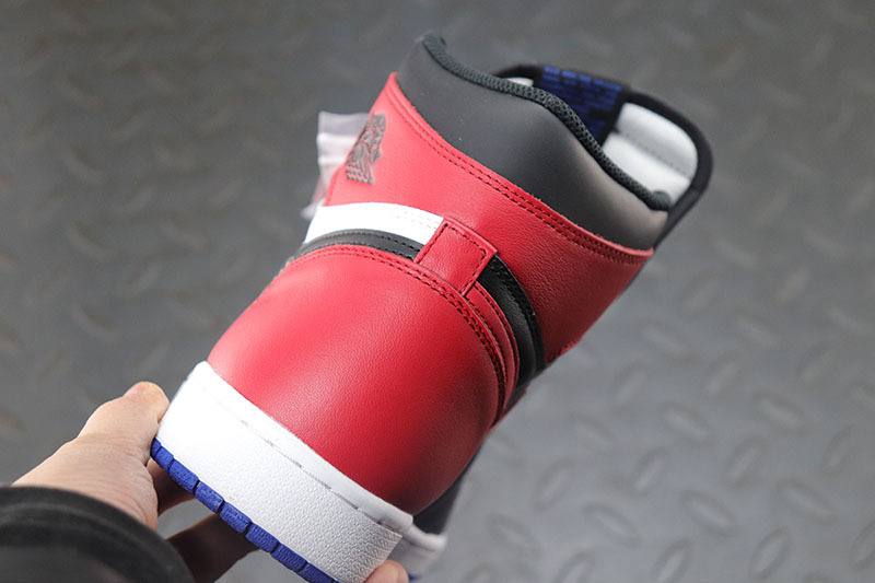 Jordan 1 Retro High Top 3