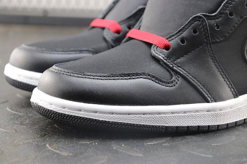 Air Jordan 1 Retro High OG “Black Satin/Gym Red”