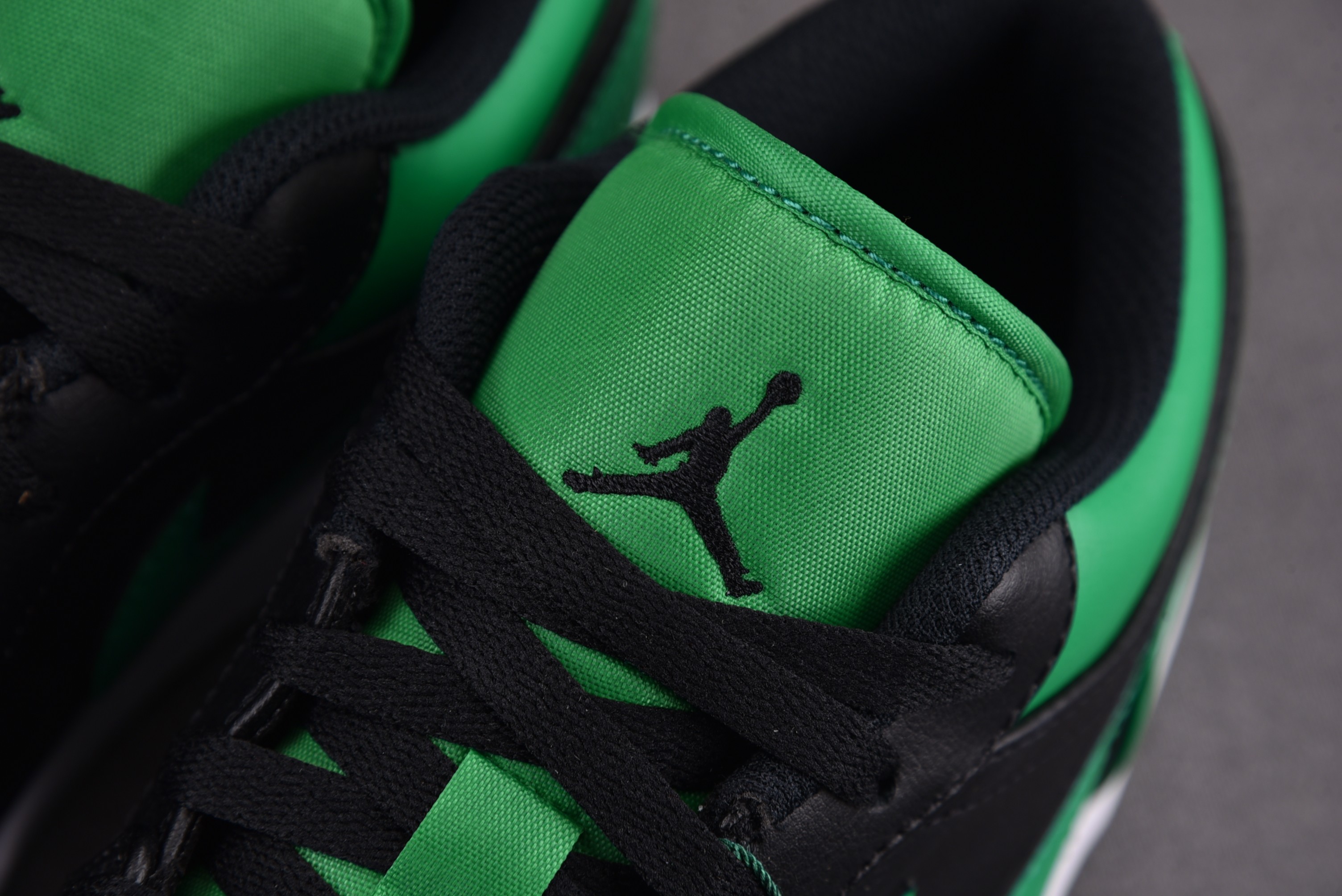 Jordan 1 Low Lucky Green