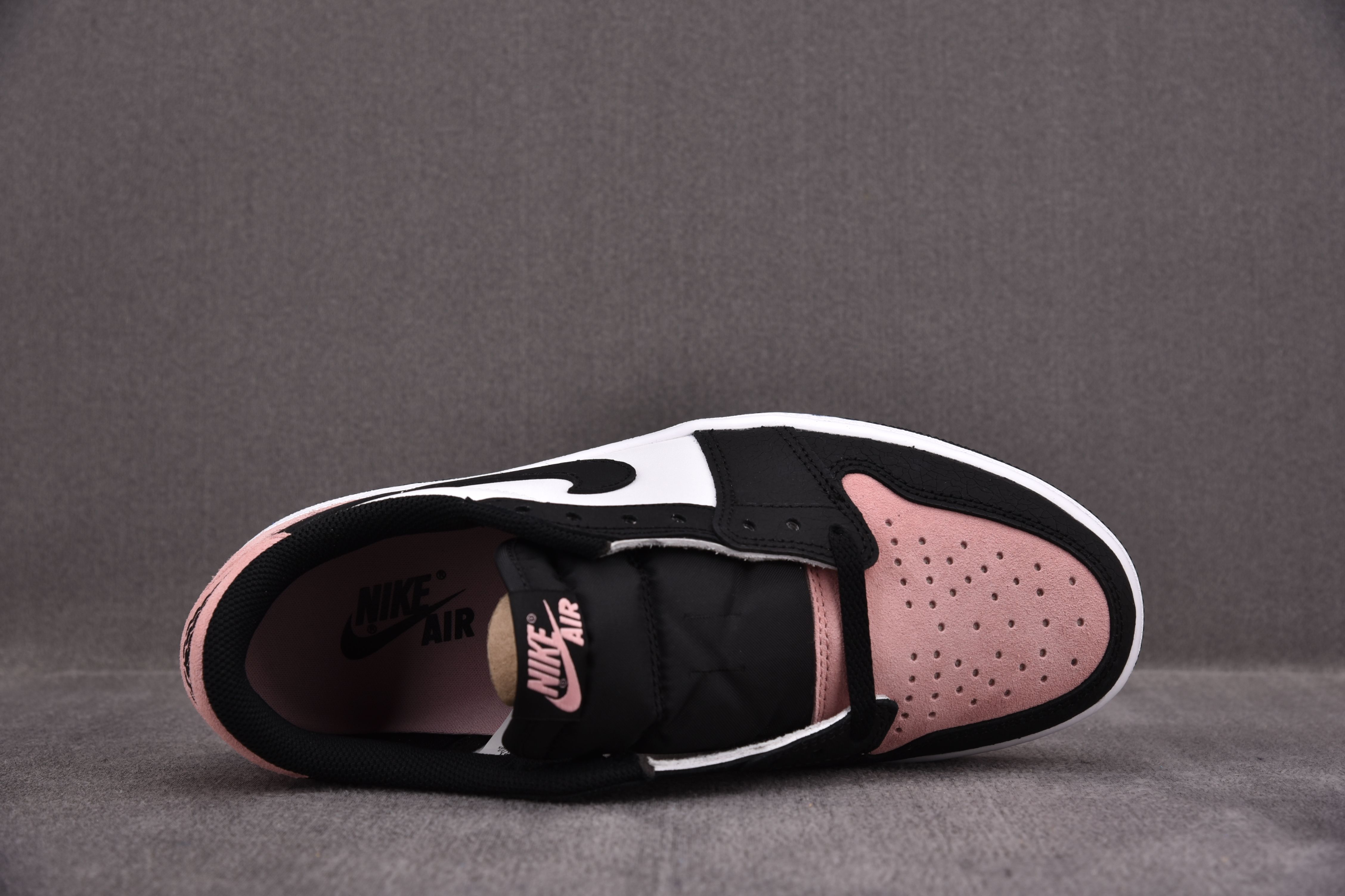 Jordan 1 Low OG Bleached Coral