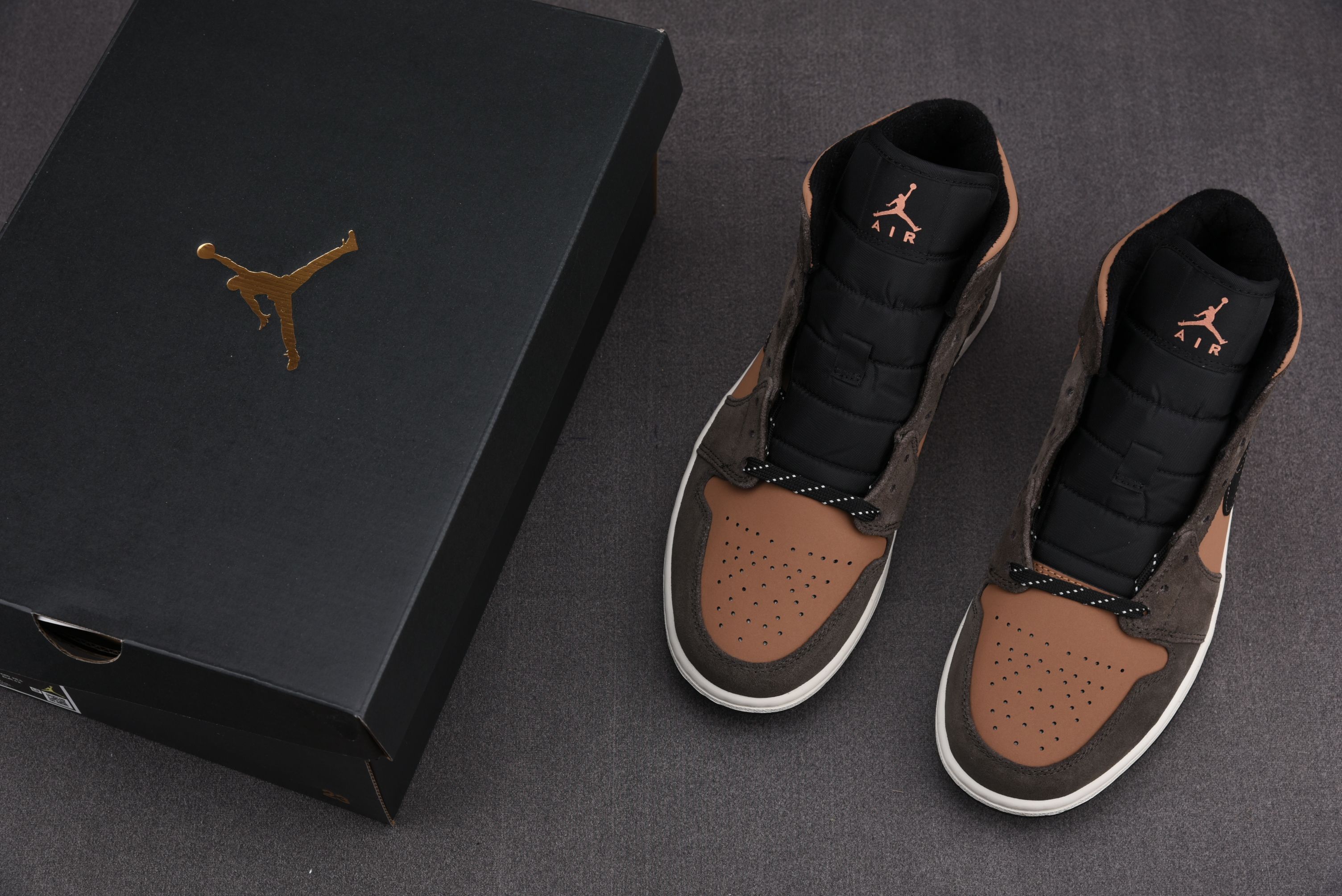 Jordan 1 Mid SE Dark Chocolate