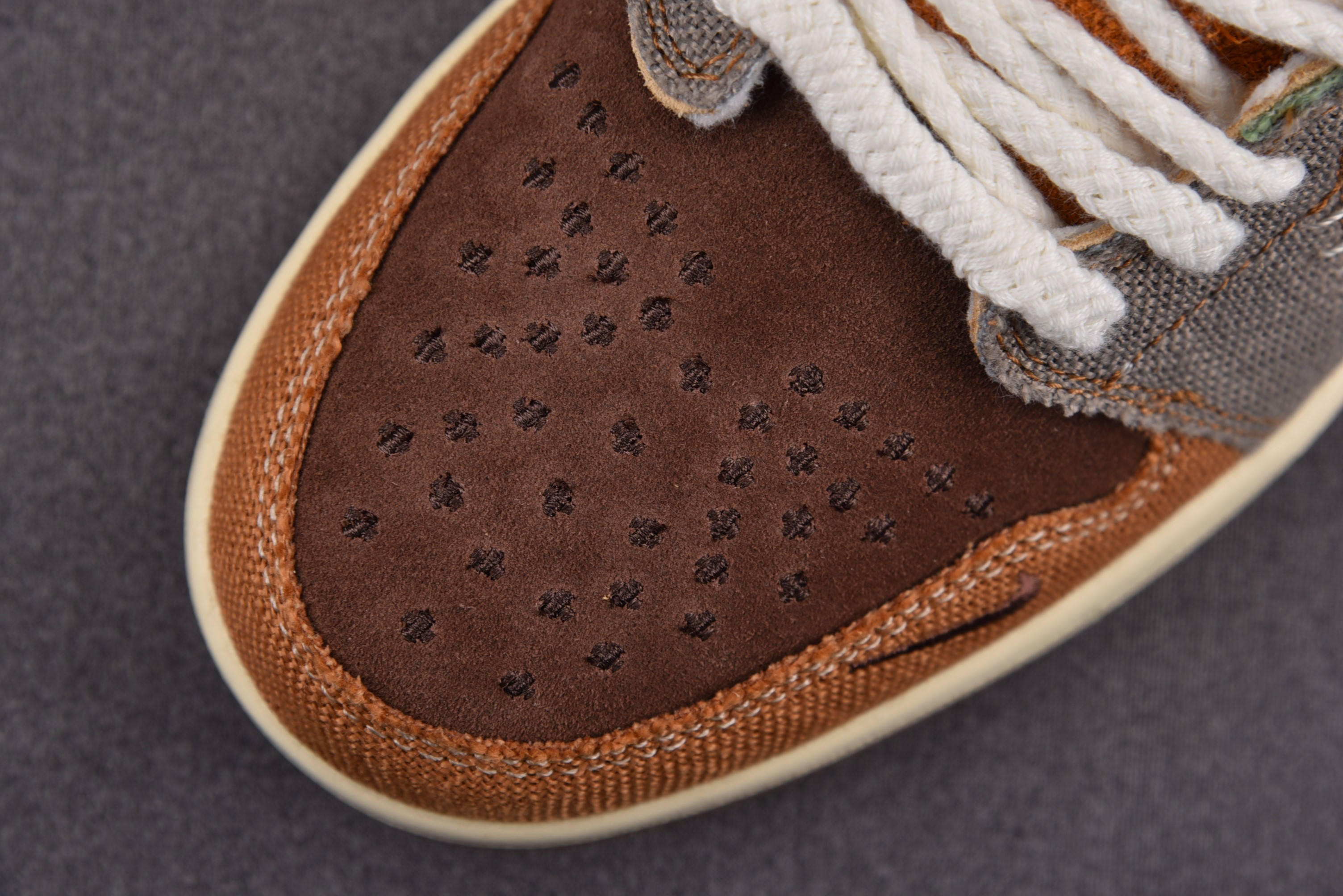 Jordan 1 Retro Low OG Zion Williamson Voodoo