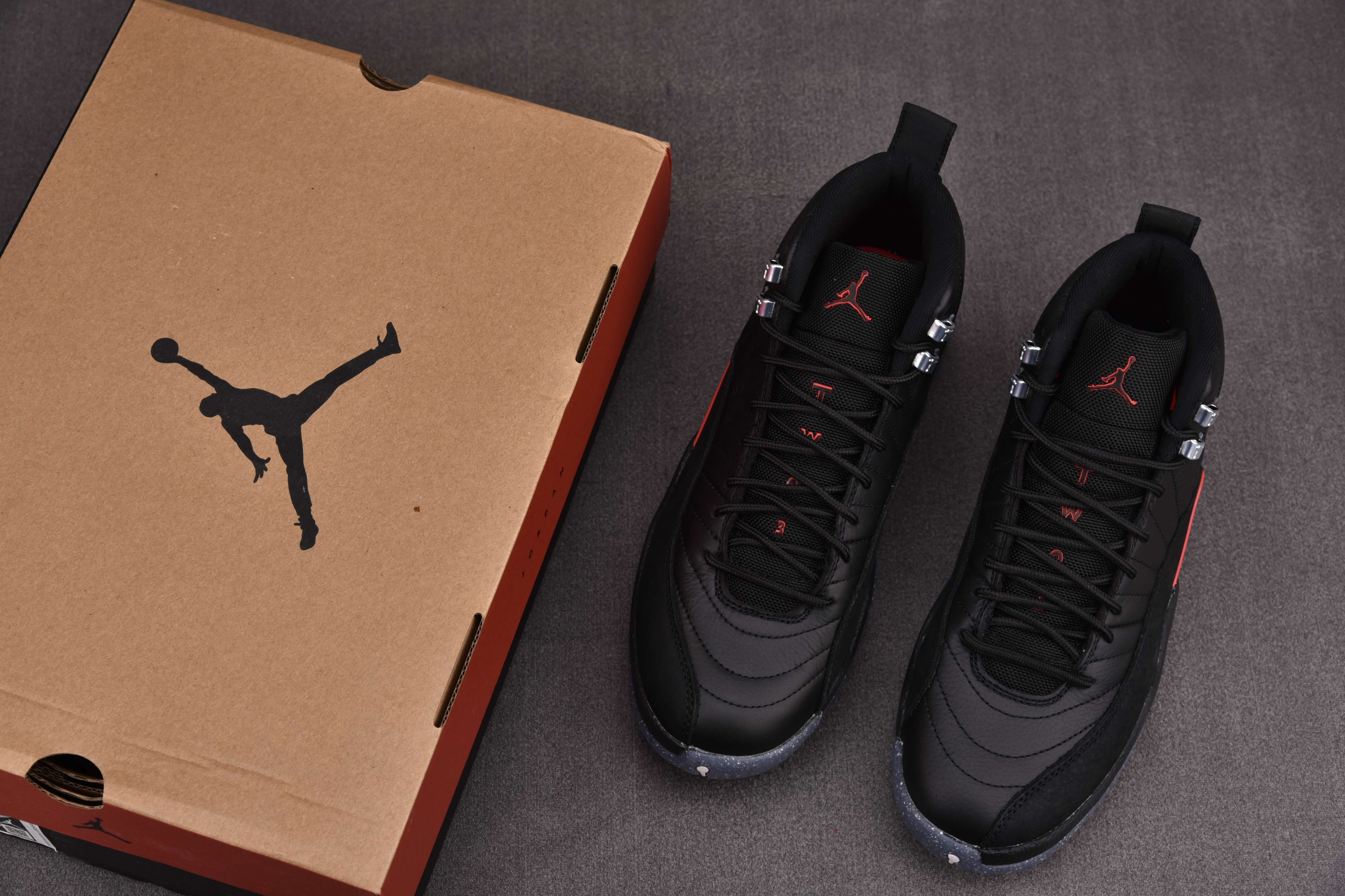 Jordan 12 Retro Utility