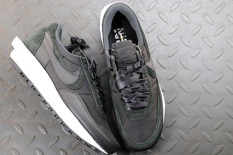 Sacai x Nike LVD Waffle Daybreak 2.0