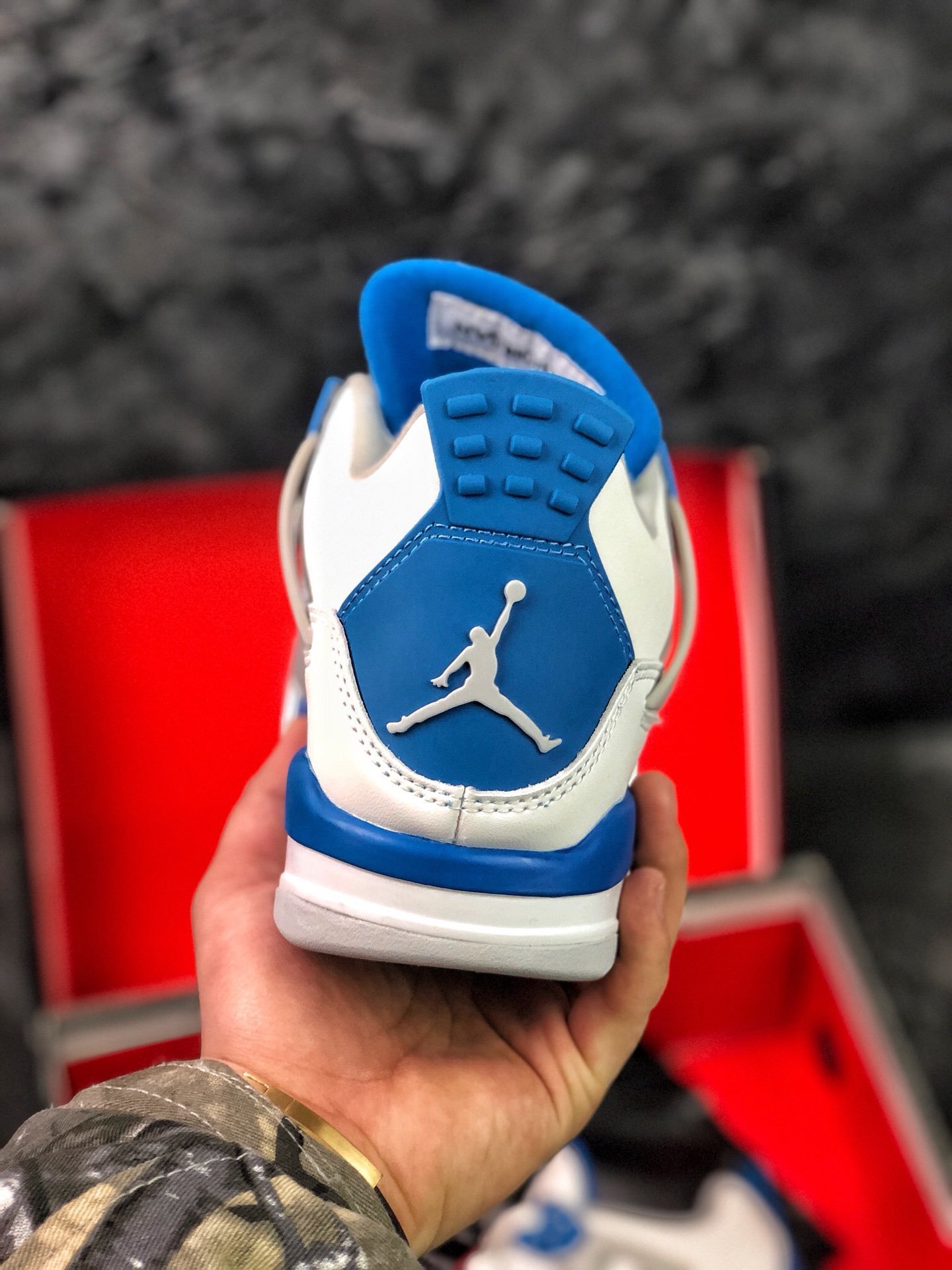 Air Jordan 4 OG Military Blue