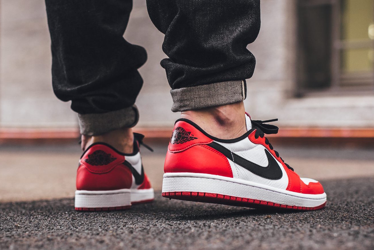 Jordan 1 Retro Low Chicago