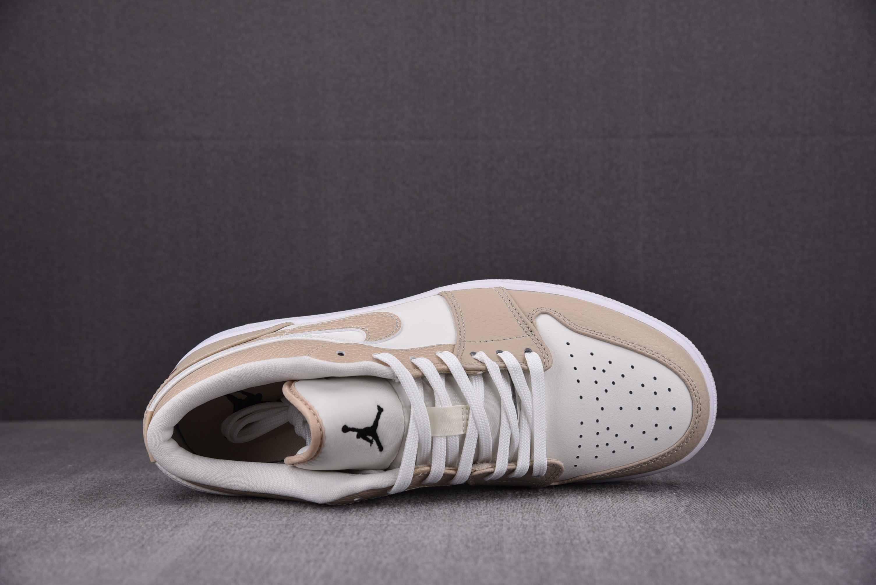 Jordan 1 Low SE Sail Rattan University Red