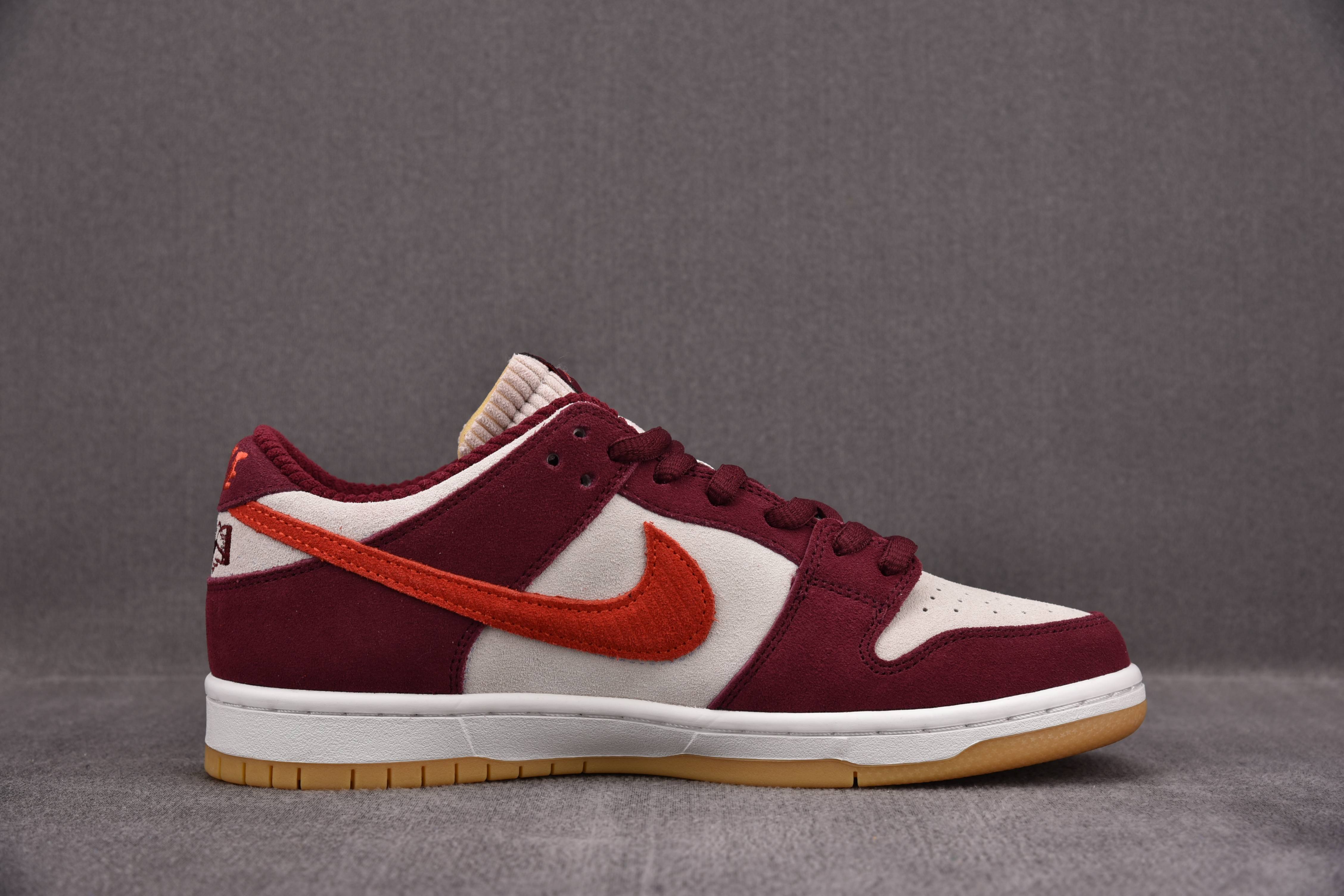 Nike Dunk Low Skate Like a Girl