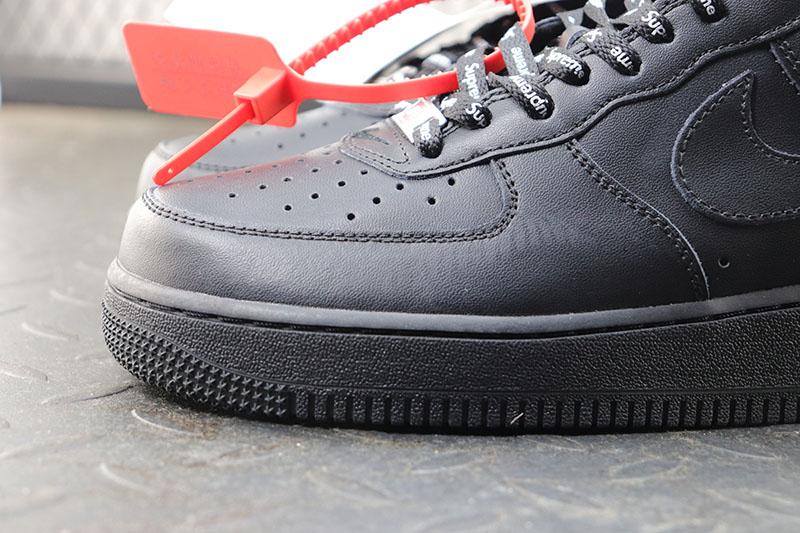 Nike Air Force 1 Low Supreme Black