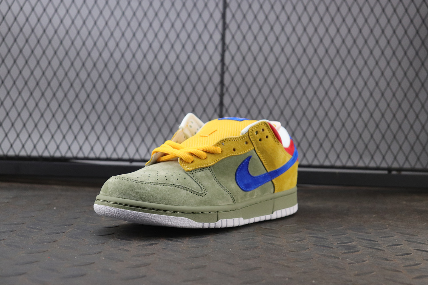 Nike SB Dunk Low Puff N Stuff