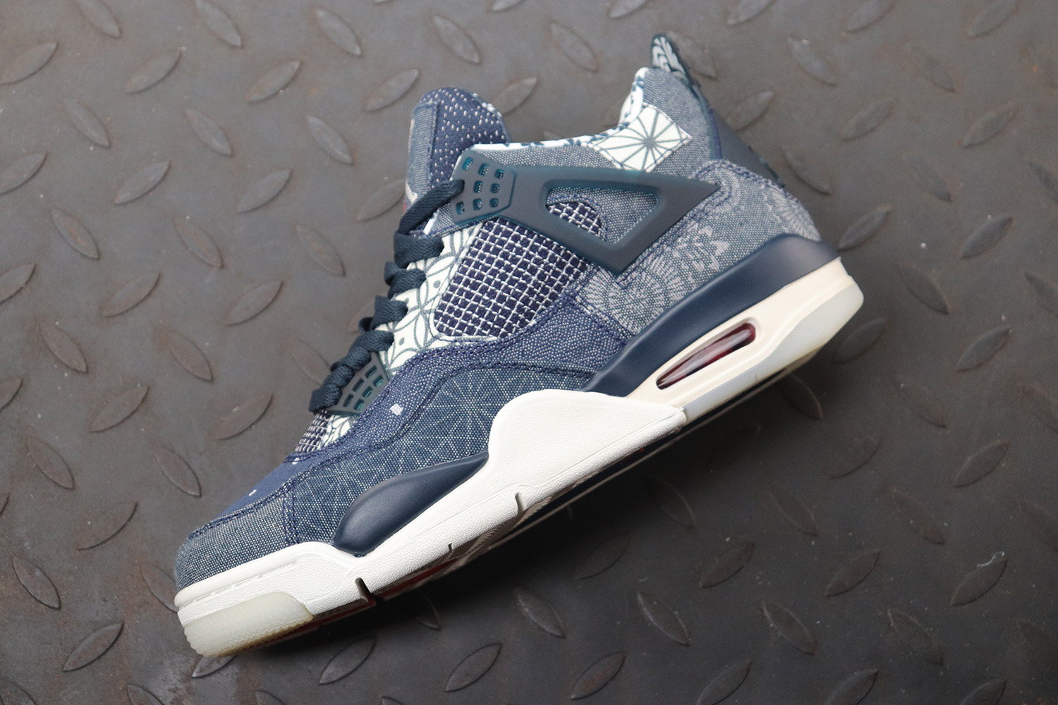 Jordan 4 Retro SE Sashiko