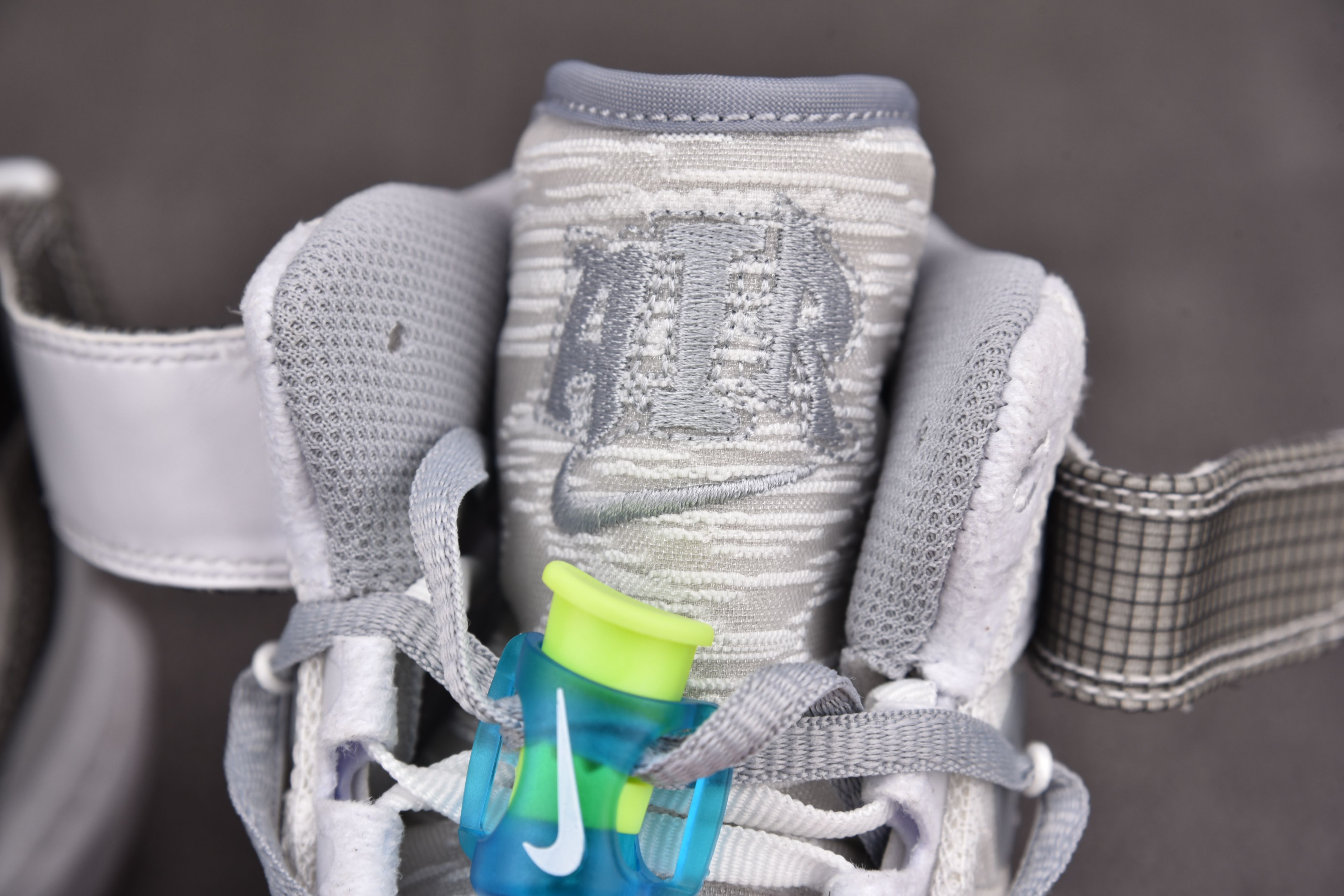 ™ X NIKE AIR FORCE 1 MID: WHITE