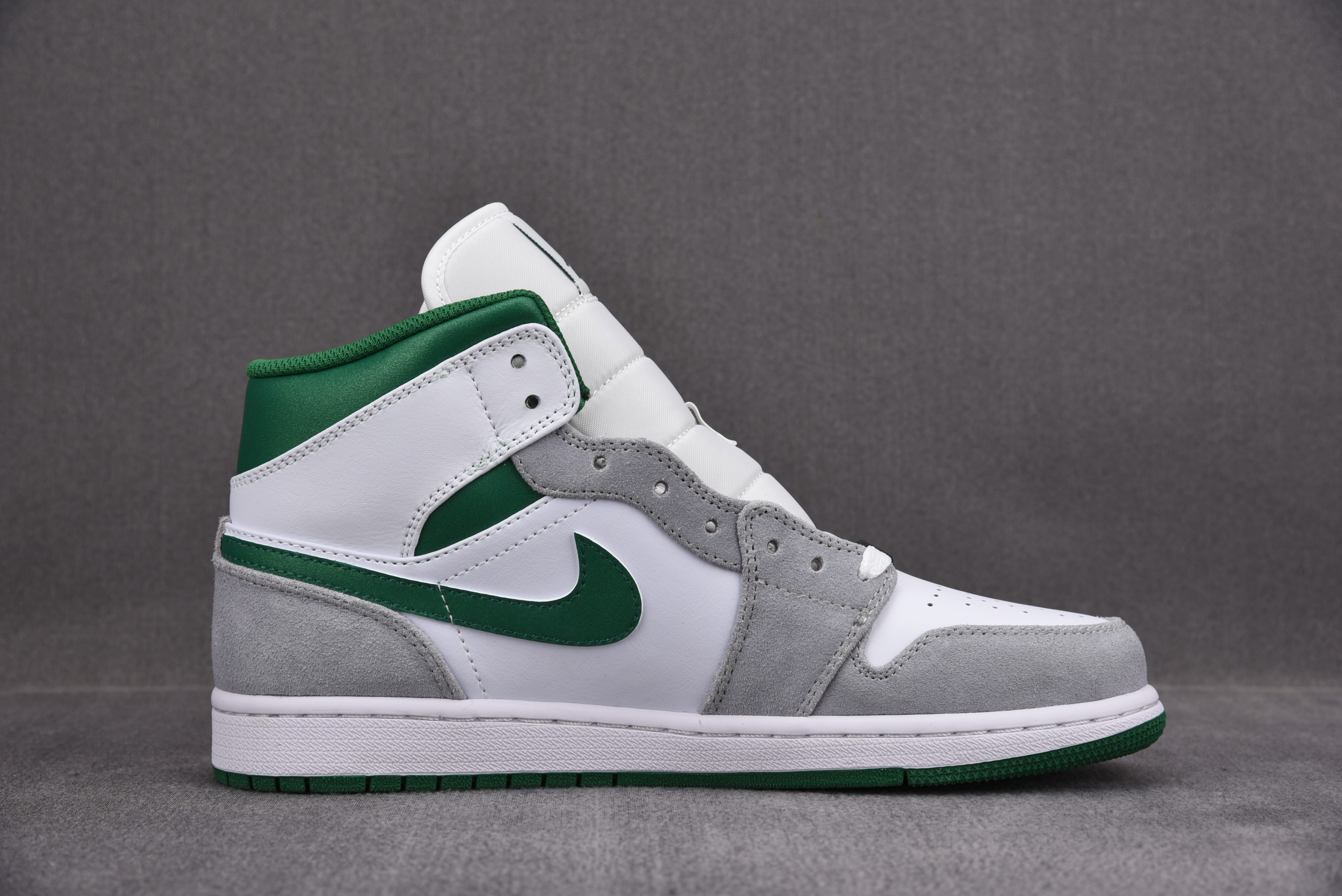 Jordan 1 Mid SE Grey Green