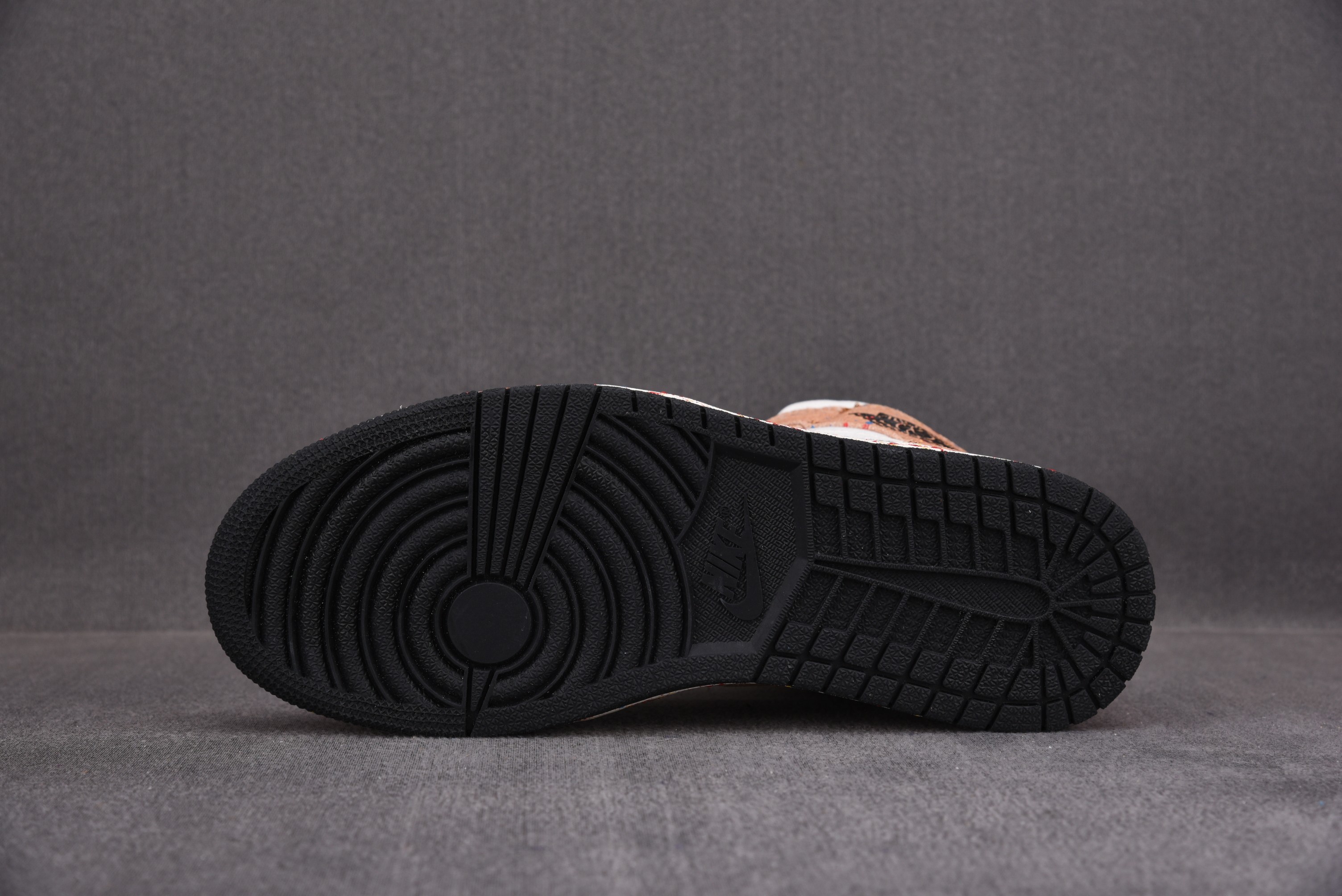 Jordan 1 Mid SE Brushstroke