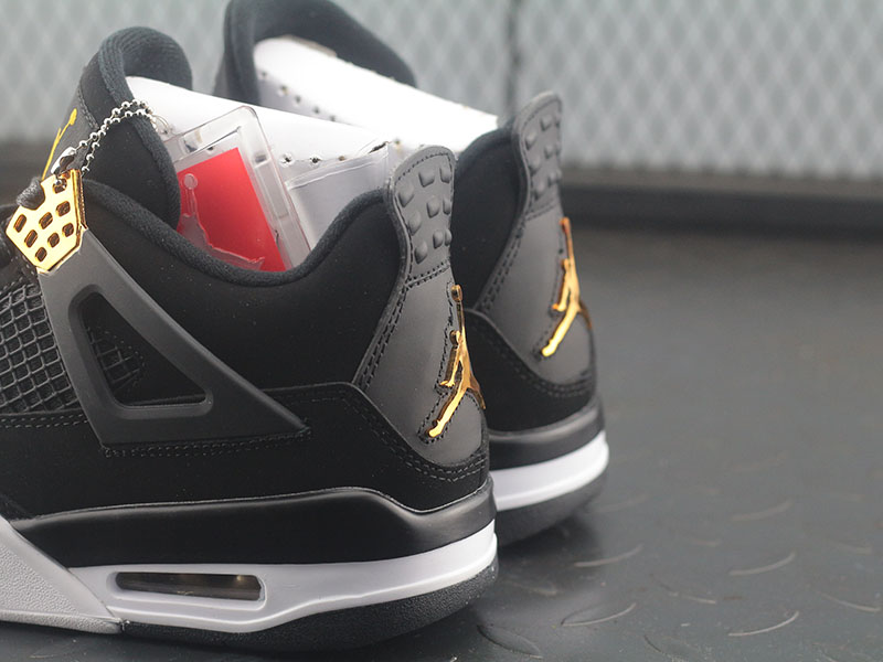 Jordan 4 Retro Royalty