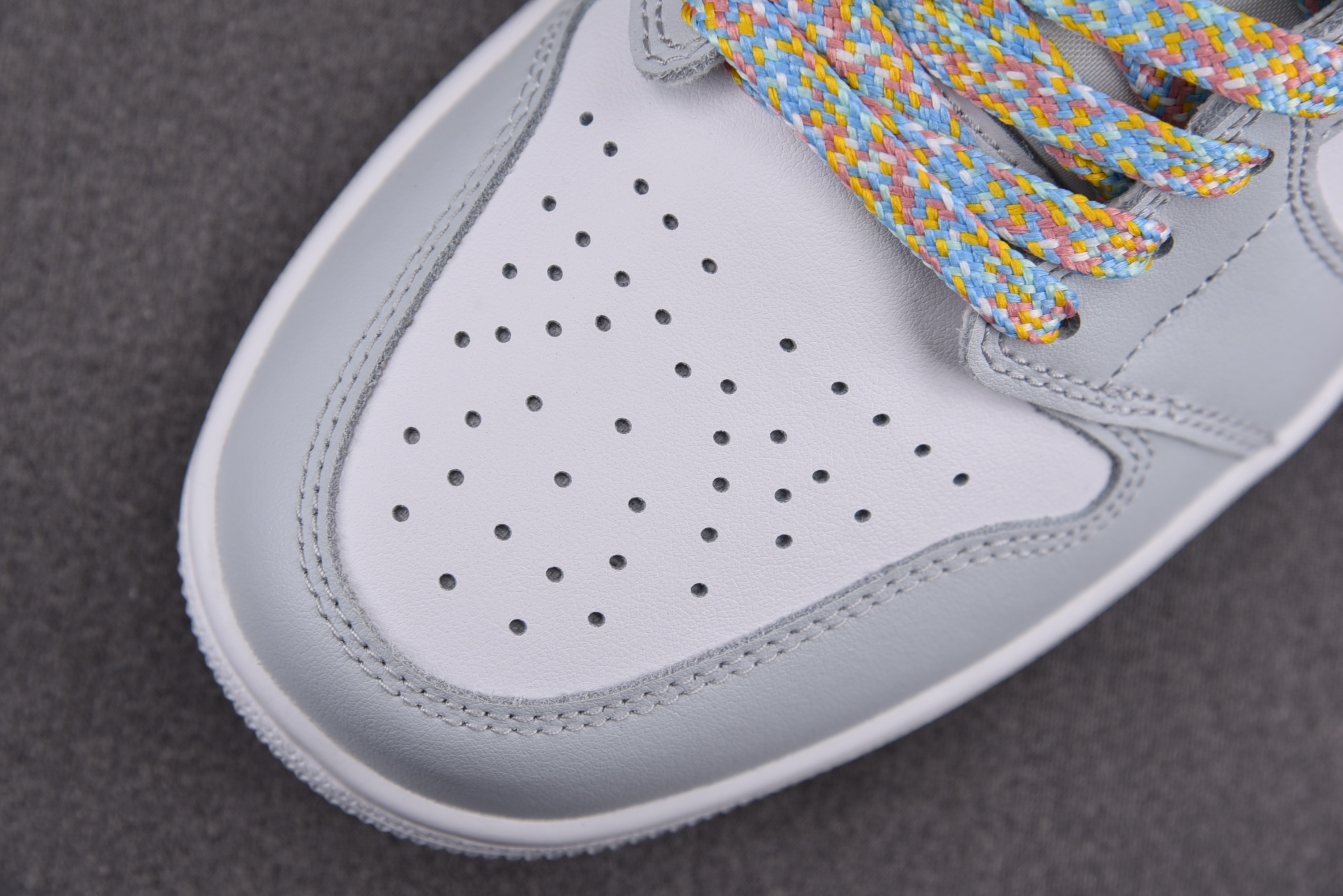 Jordan 1 Low SE Tear Away Silver