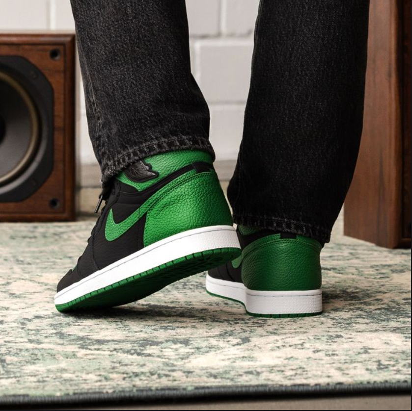 Jordan 1 Retro High Pine Green Black ( Pine Green 2.0)