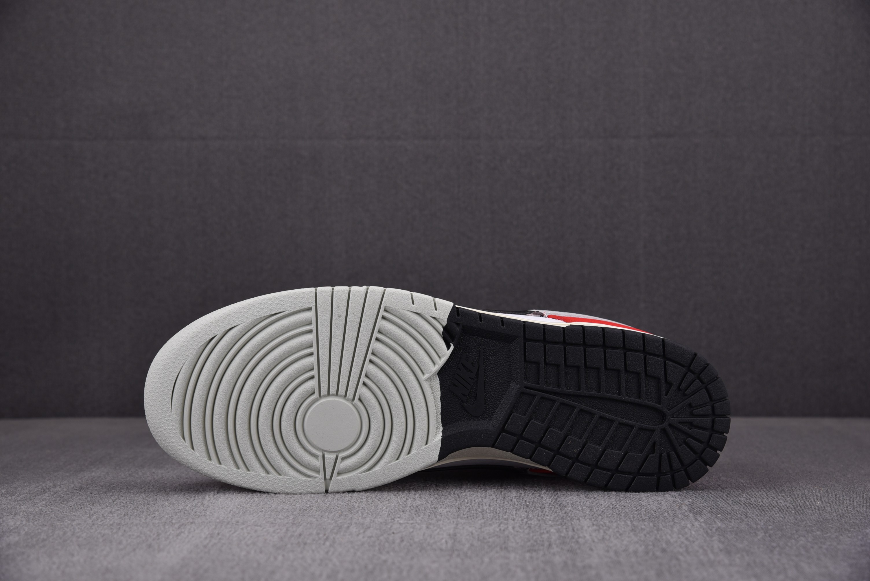 Nike Dunk Low Chicago Split