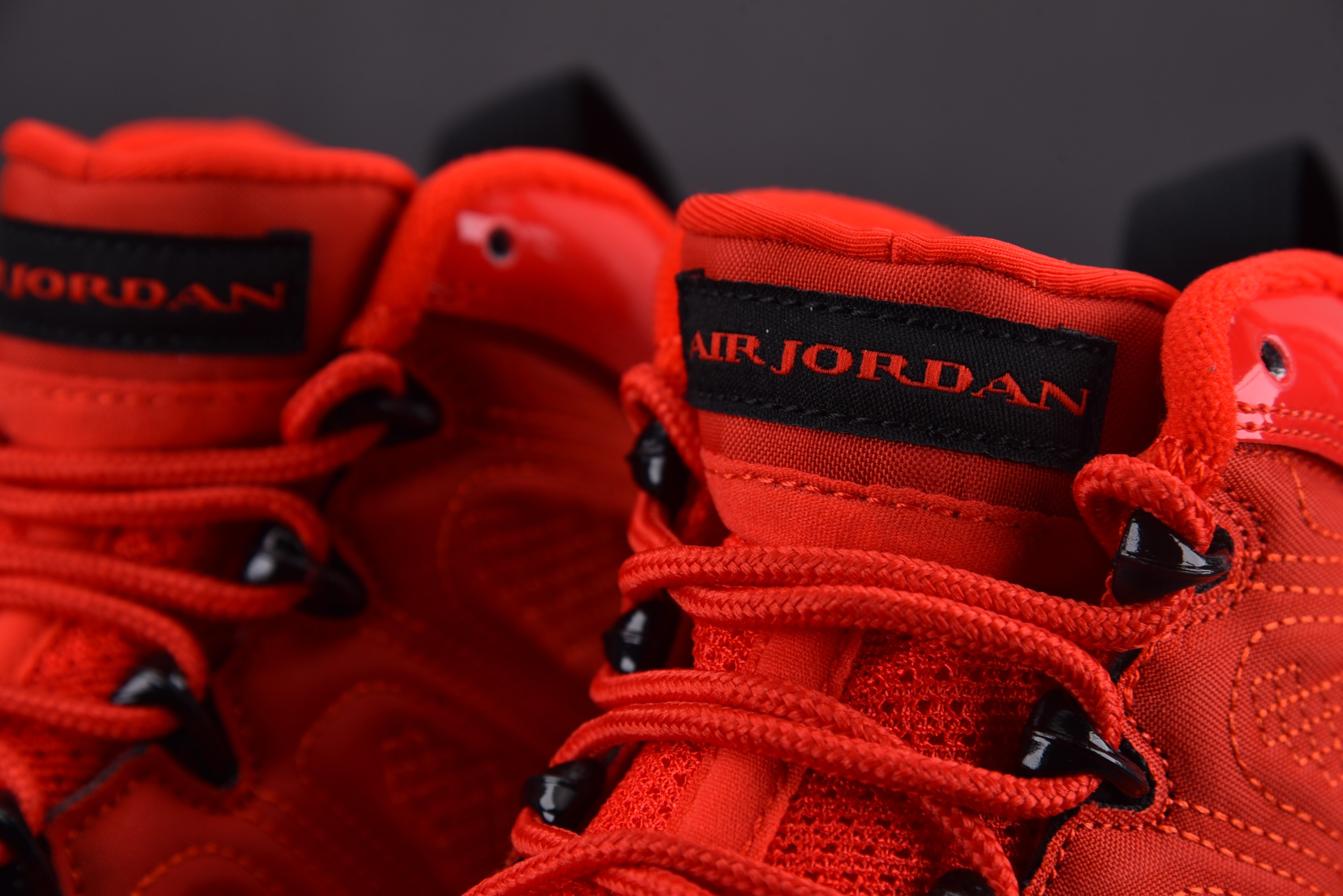 Jordan 9 Retro Chile Red
