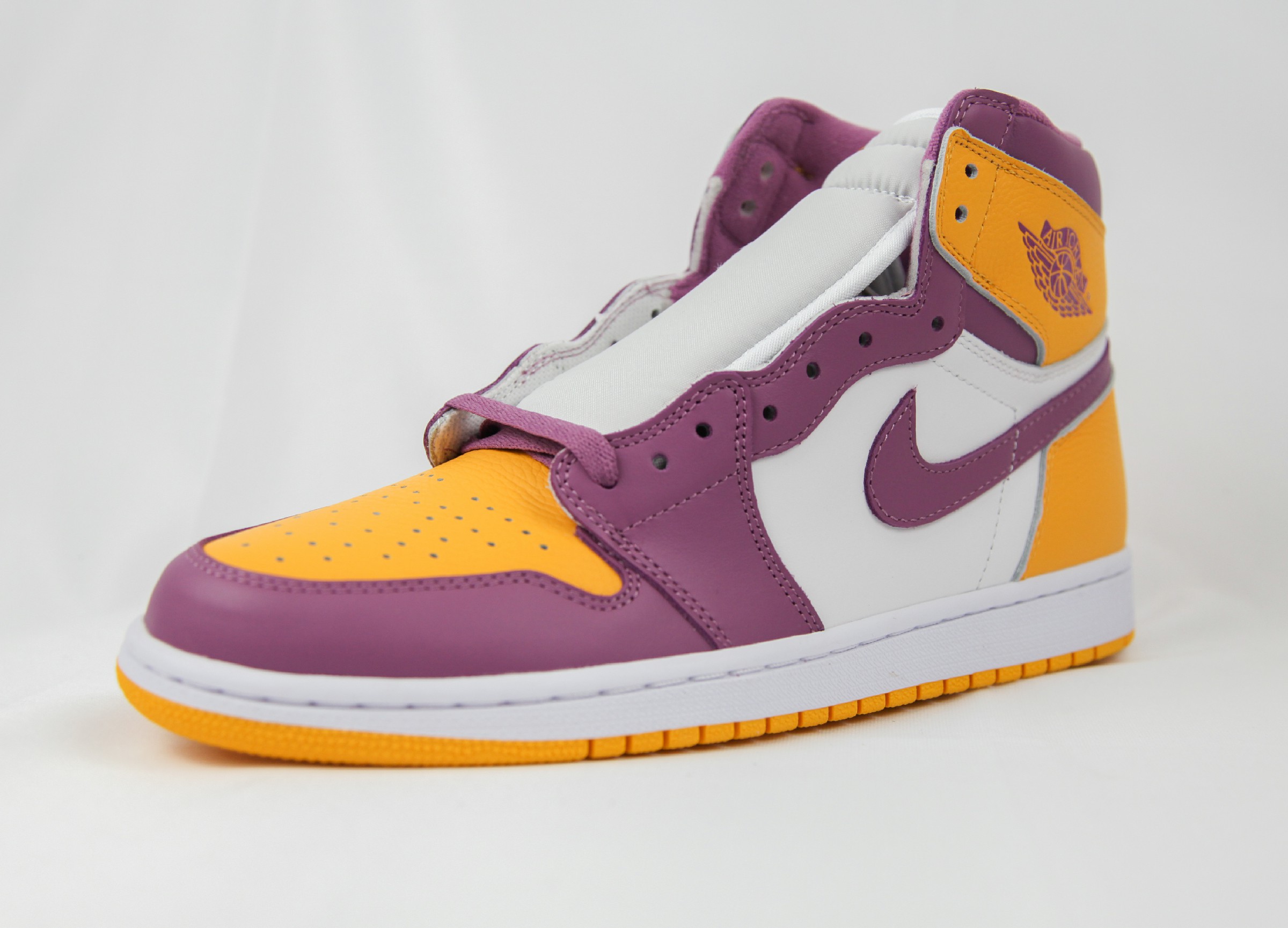 Jordan 1 Retro High OG Brotherhood