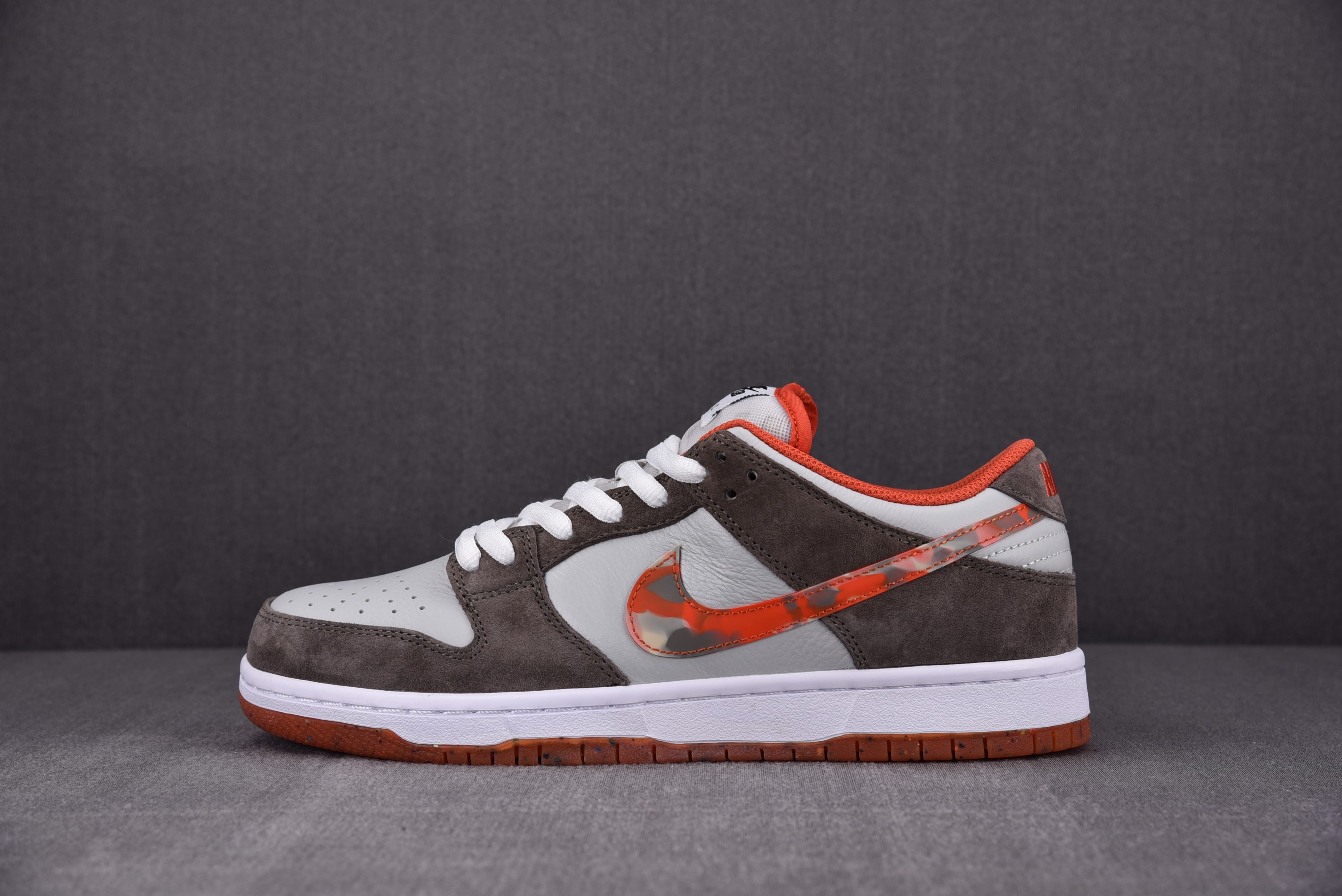 Nike SB Dunk Low Crushed Skate Shop