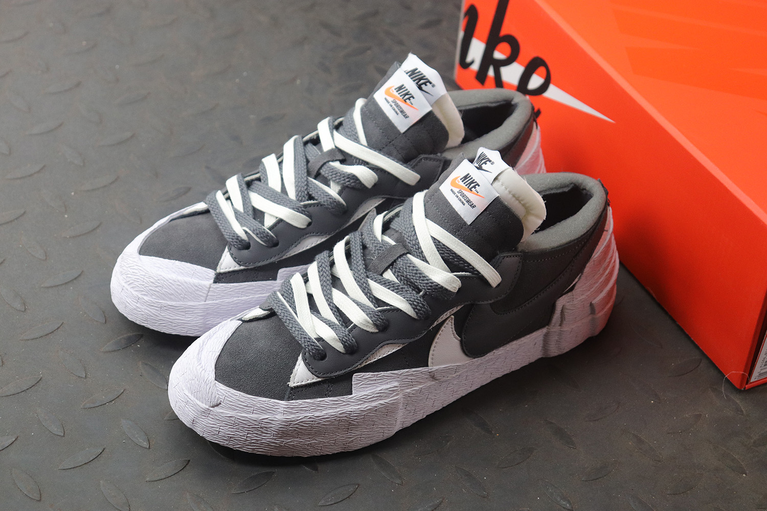 Sacai Nike Blazer Low Dark Grey