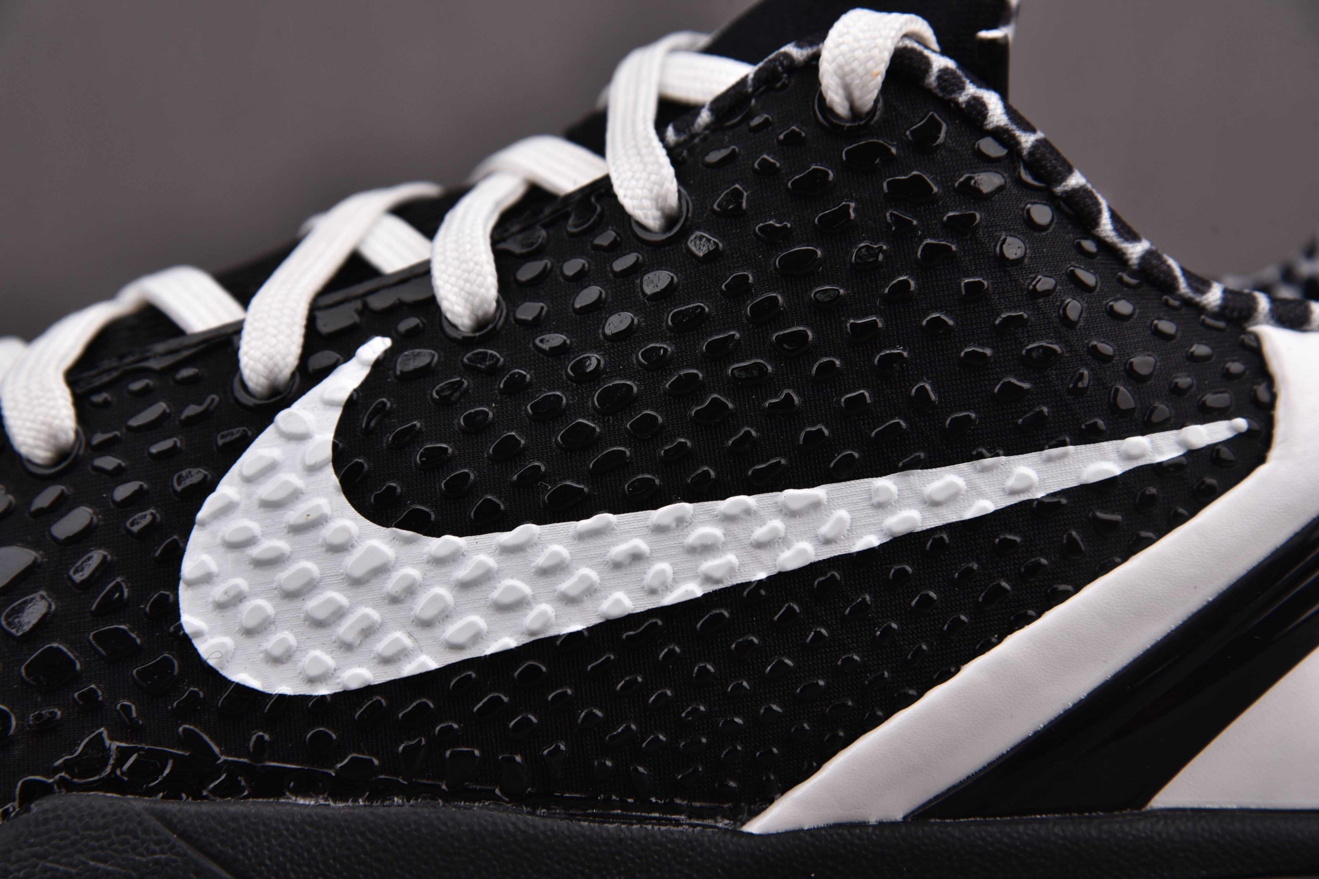 Nike Kobe 6 Protro Mambacita Sweet 16