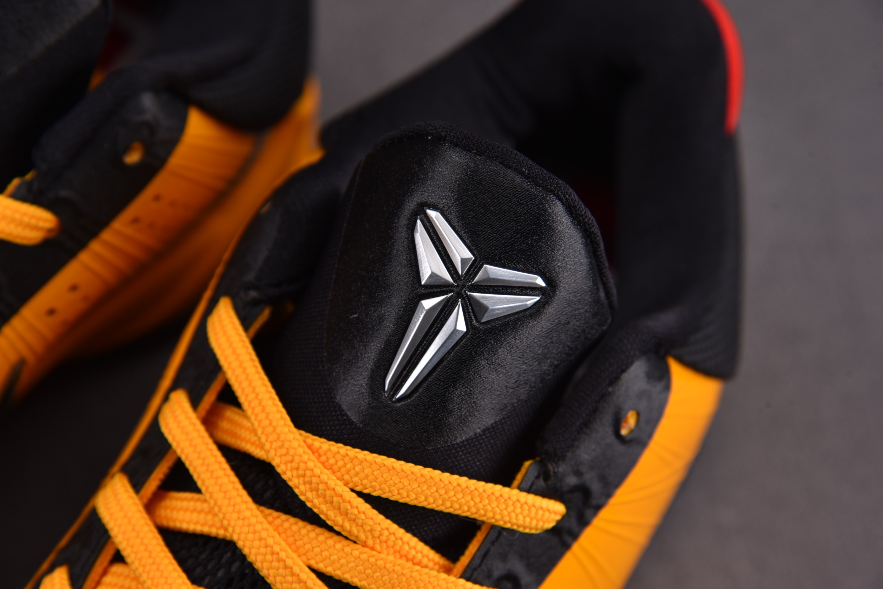 Nike Kobe 5 Protro Bruce Lee