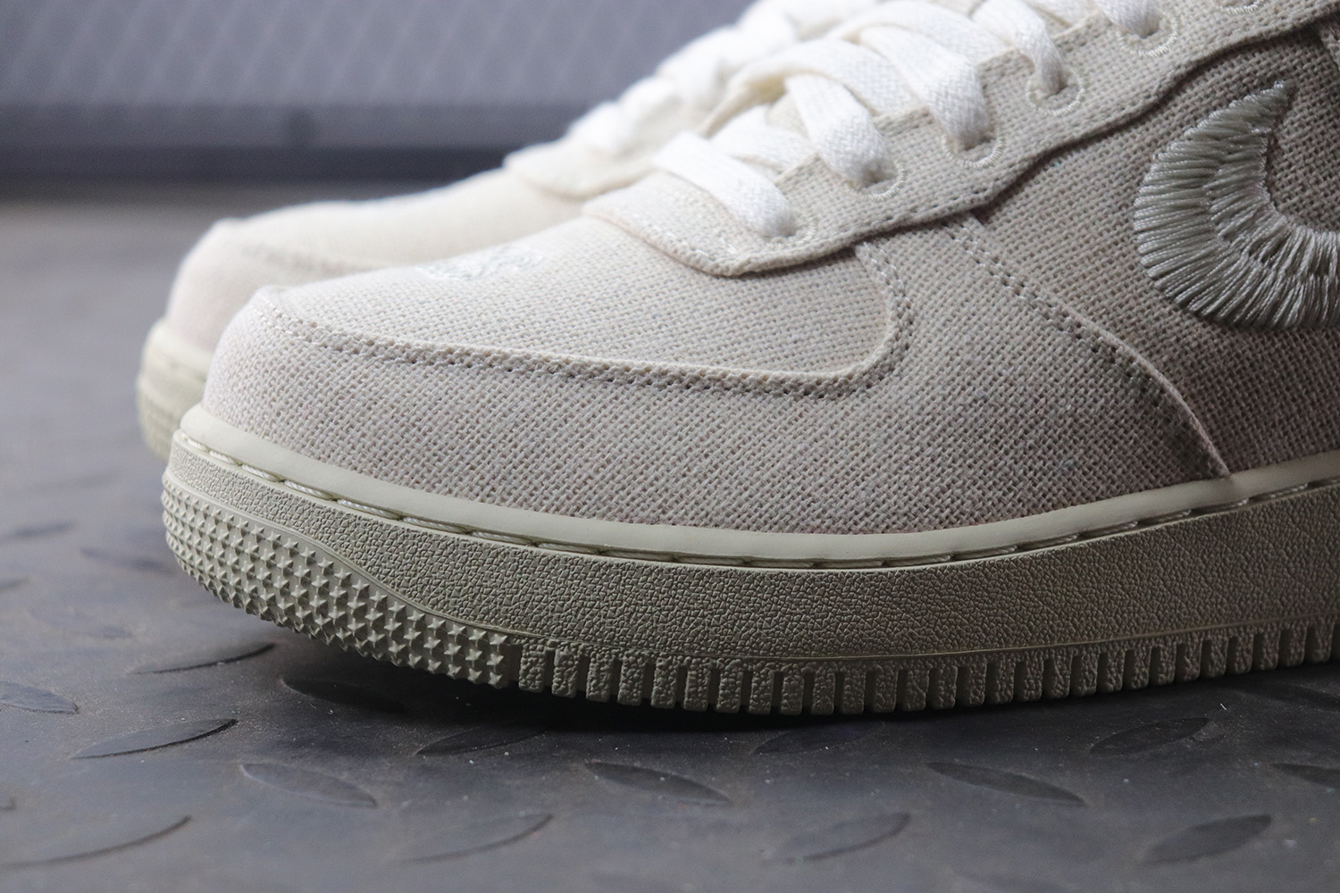 Nike Air Force 1 Low Stussy Fossil