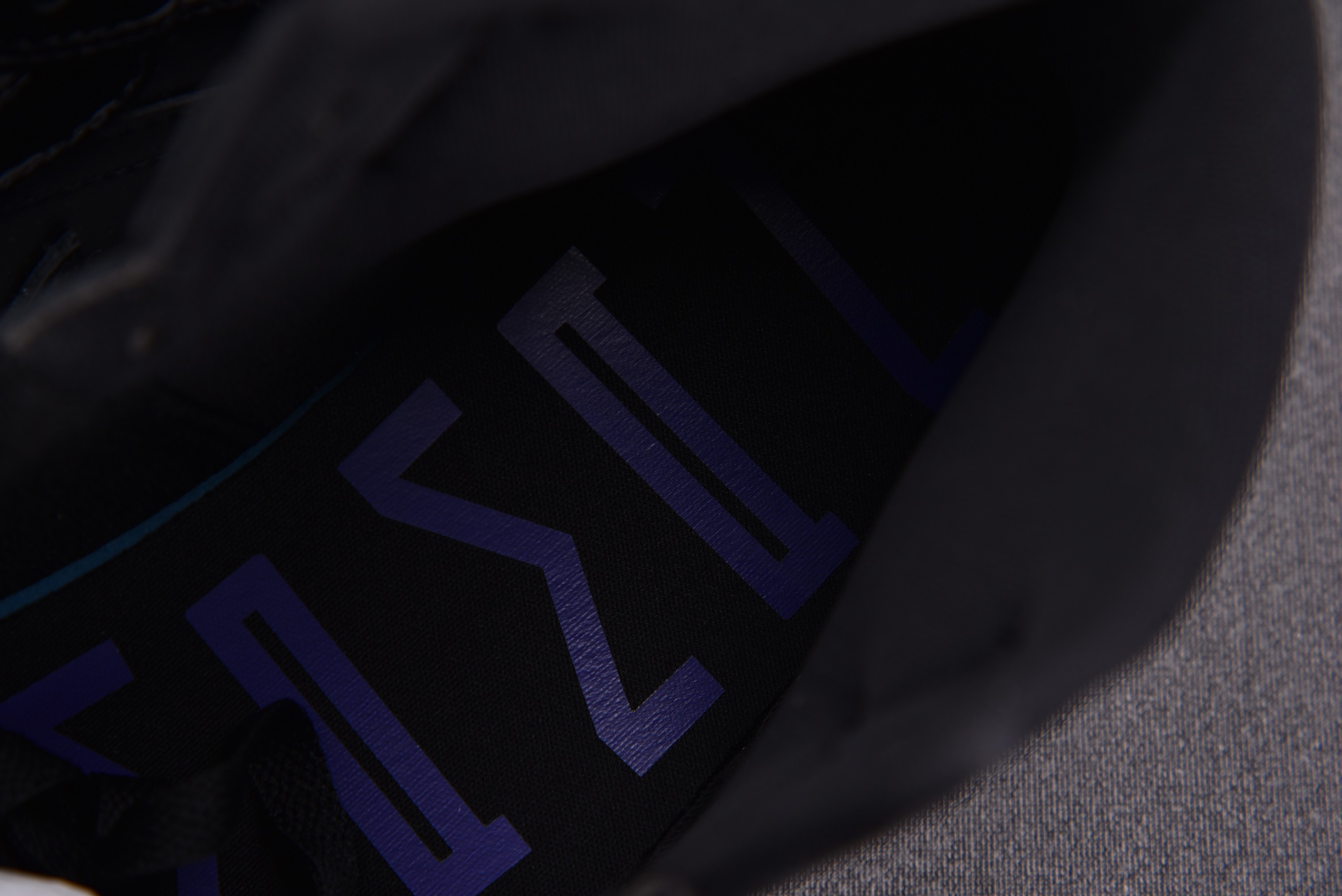 Jordan 1 Mid SE Space Jam