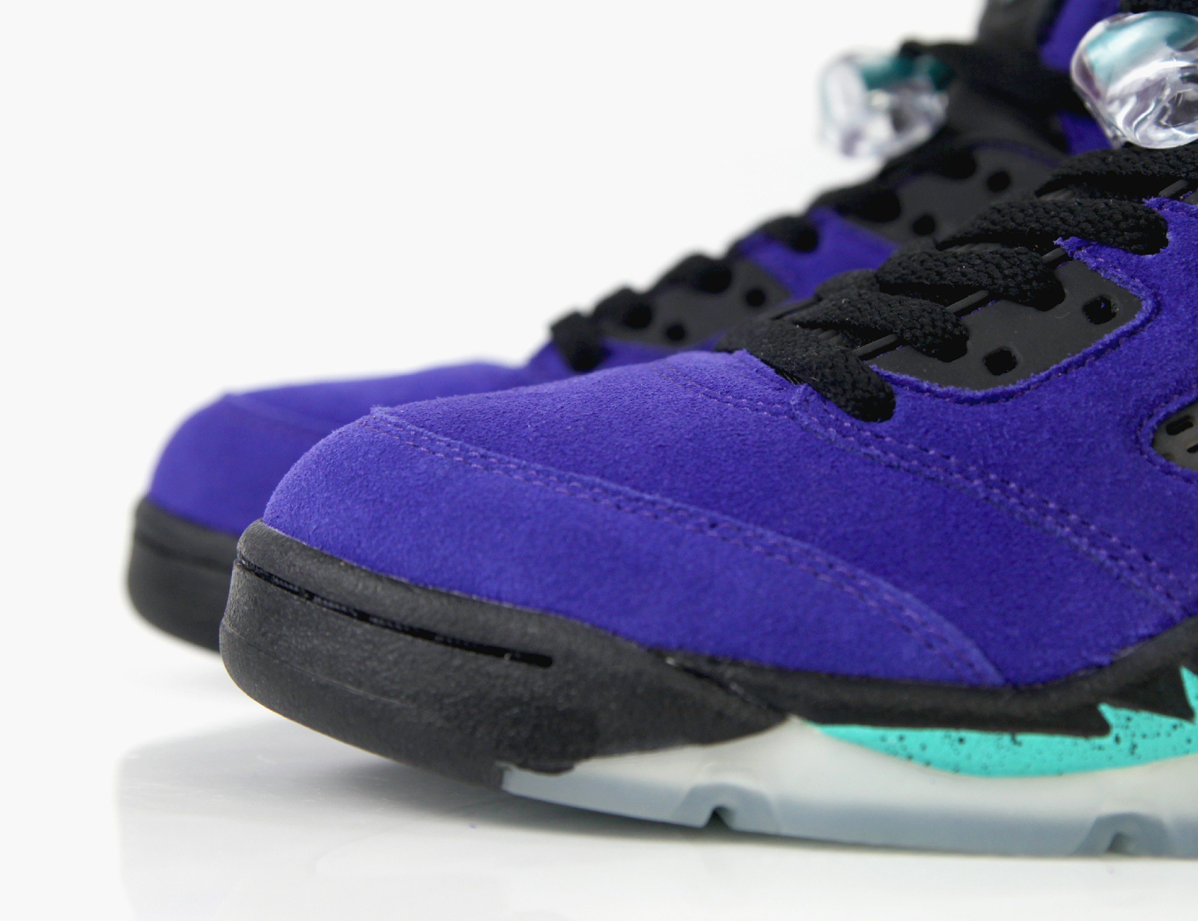 Jordan 5 Retro Alternate Grape