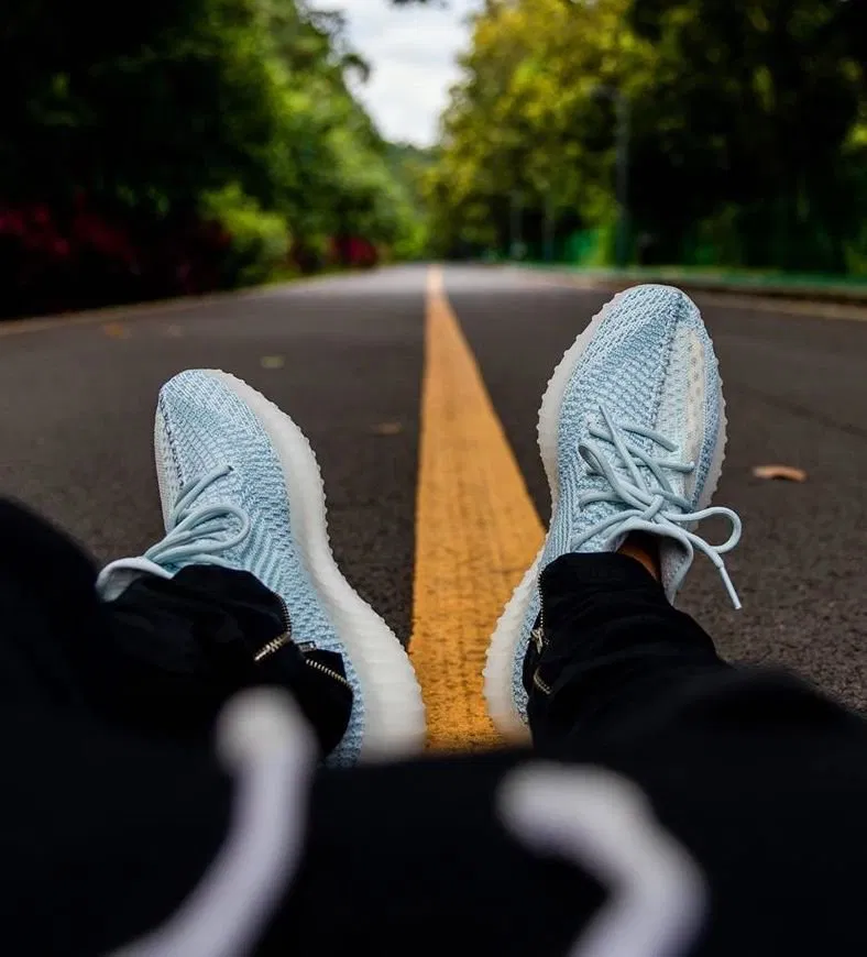 adidas Yeezy Boost 350 V2 Cloud White (Reflective)