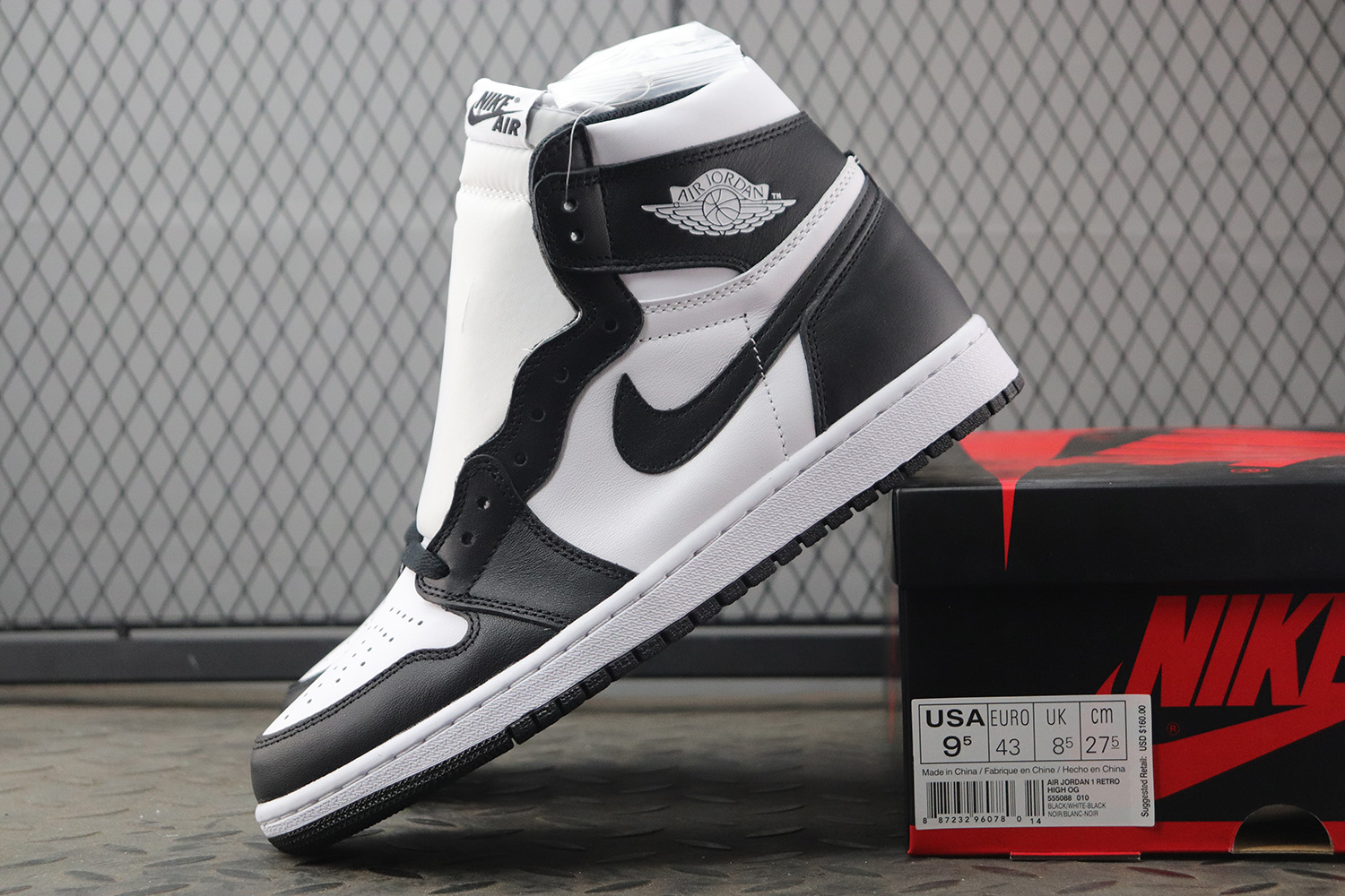 Jordan 1 Retro Black White