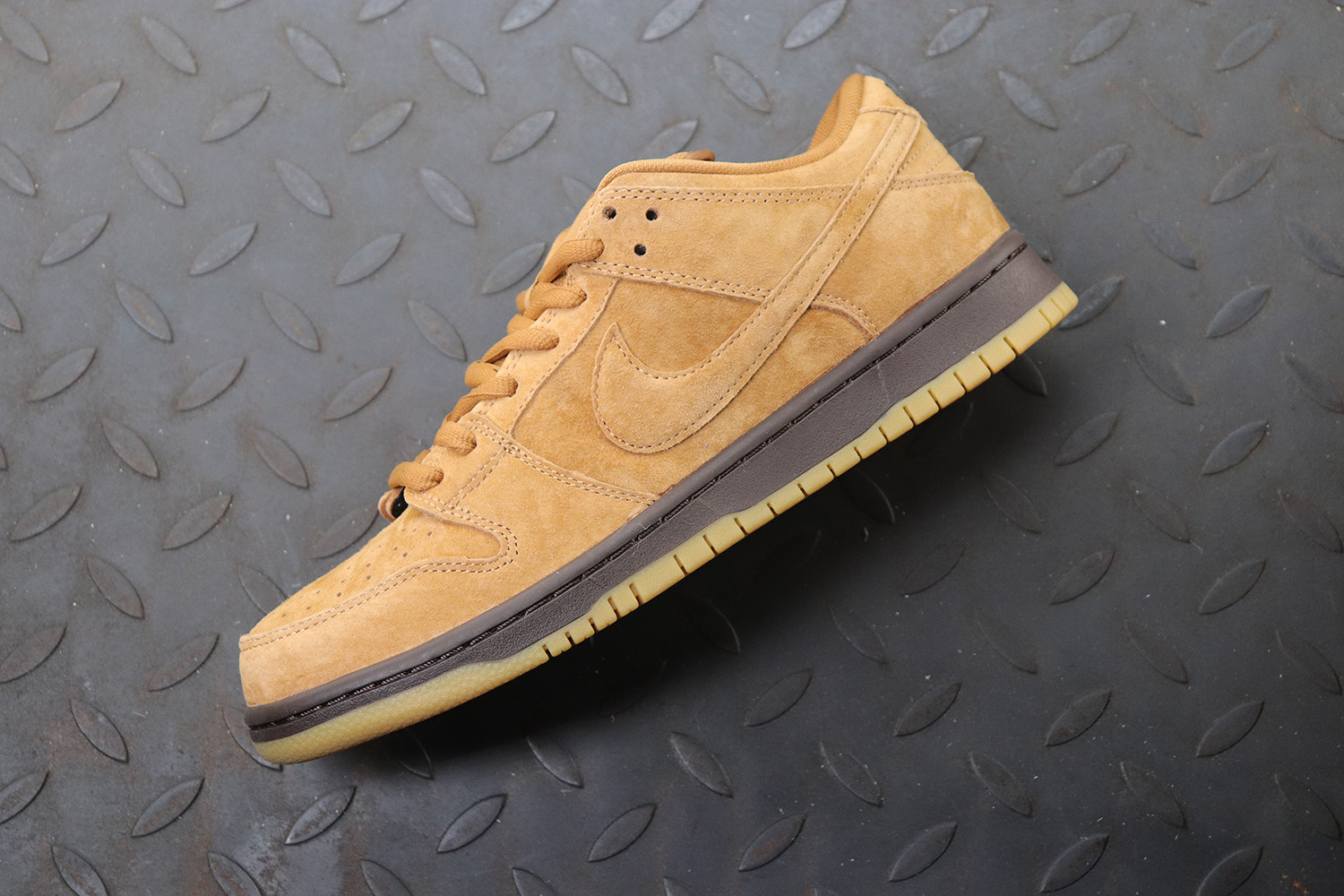 Nike SB Dunk Low Wheat Mocha