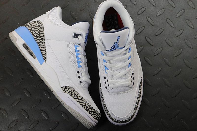 Air Jordan 3 UNC