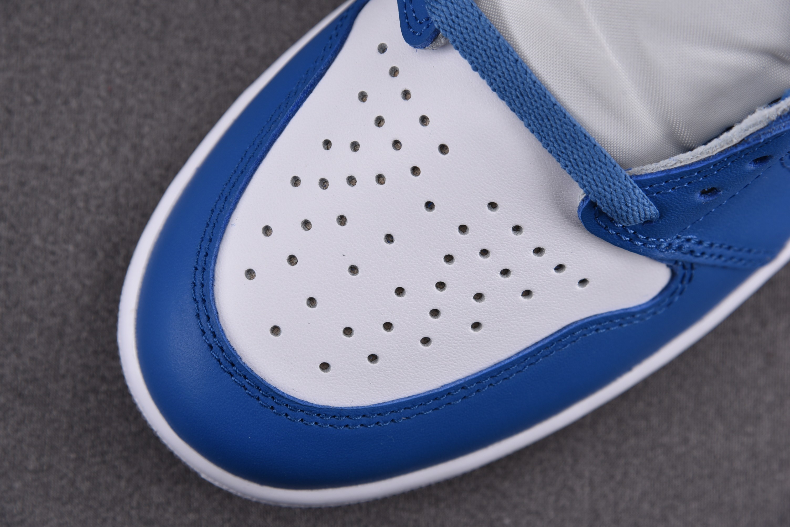 Jordan 1 Retro High OG True Blue